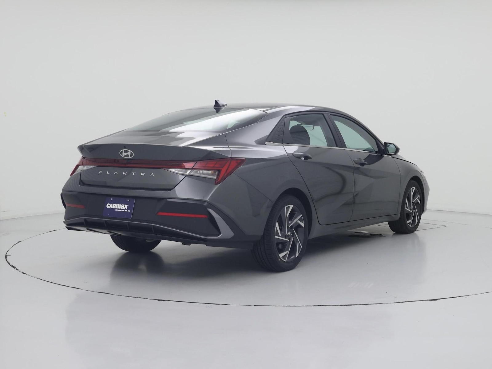 2024 Hyundai Elantra SEL - Photo 9