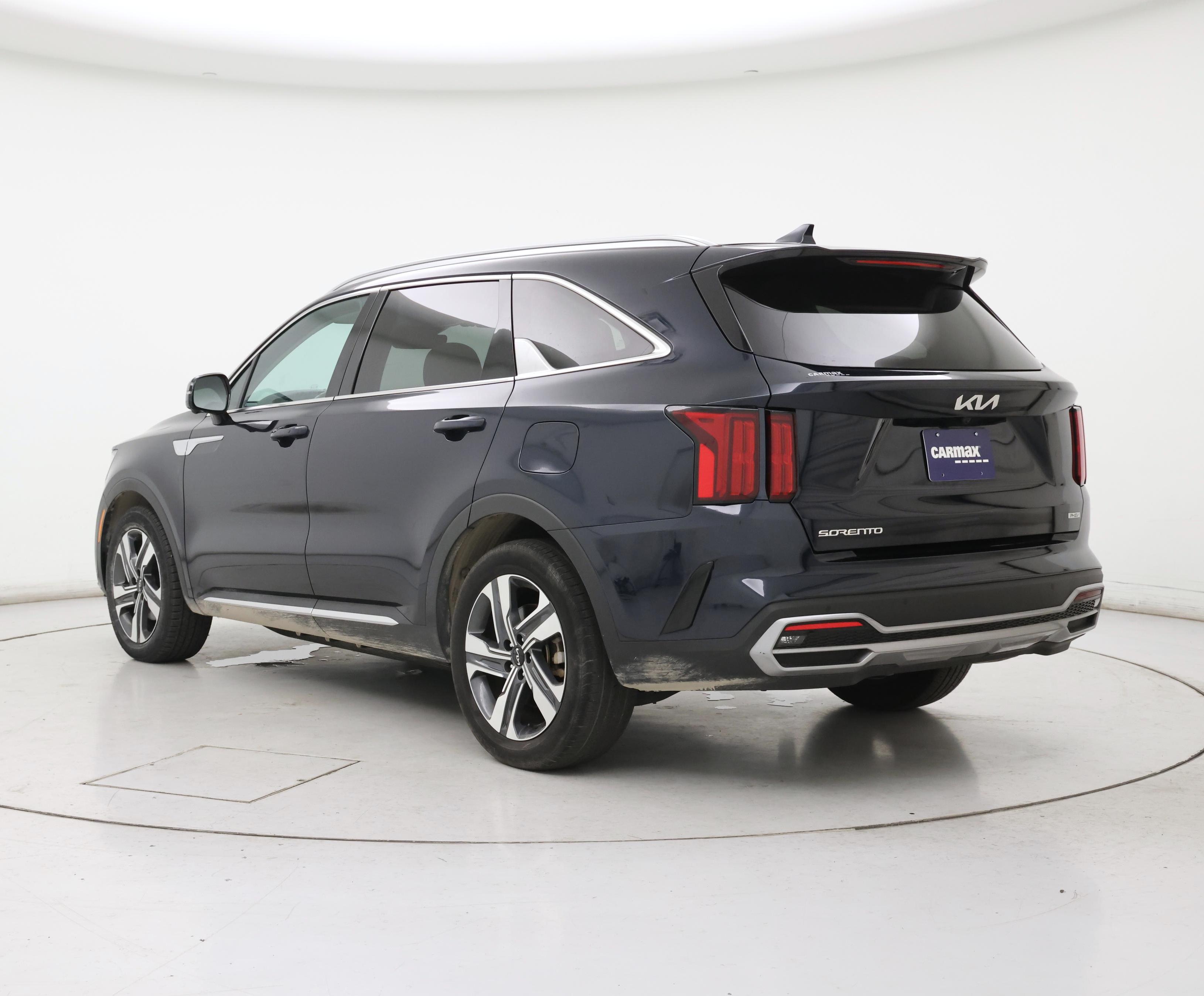 Thumbnail: 2023 Kia Sorento - 2