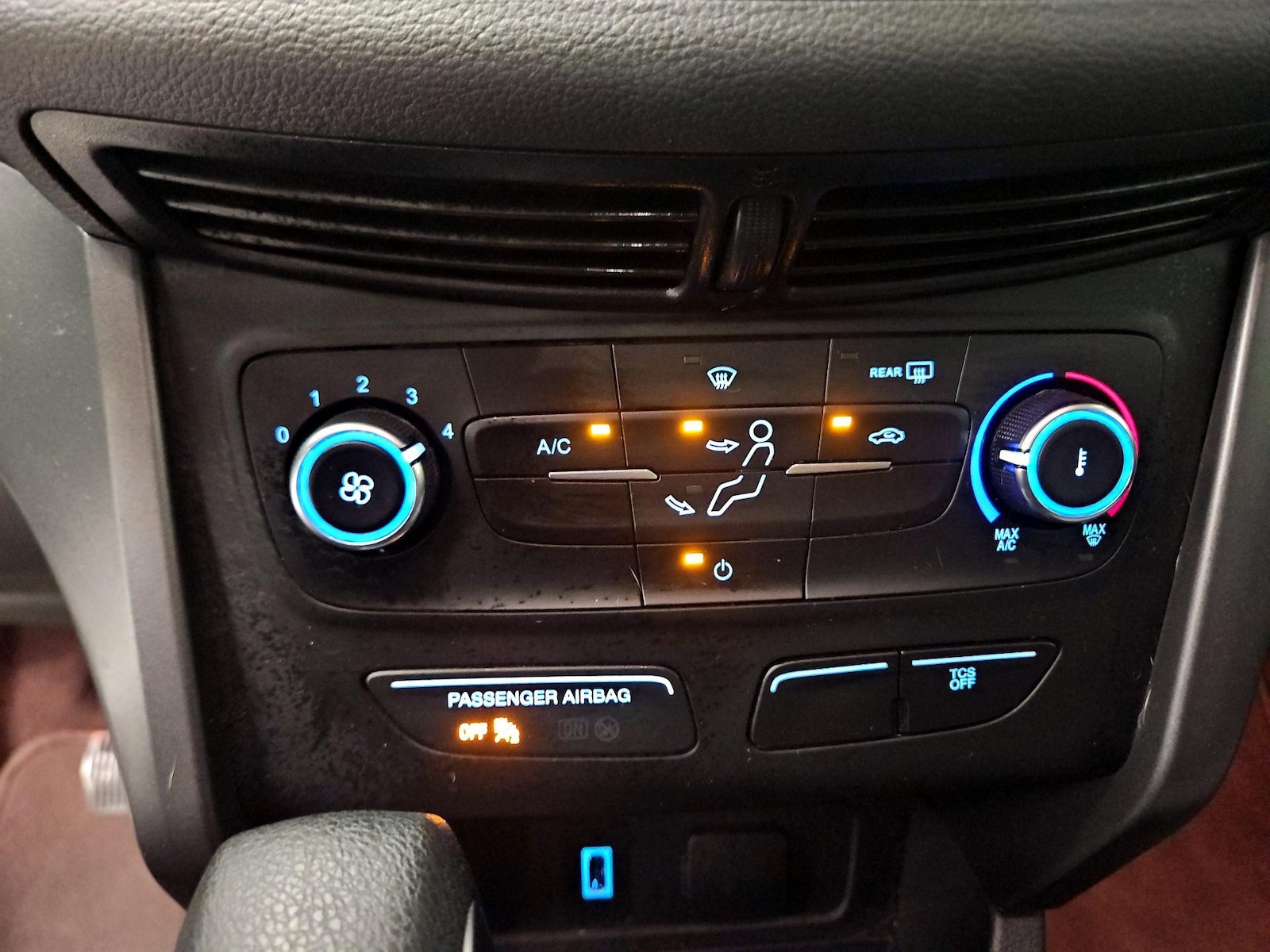 2019 Ford Escape S - Photo 17