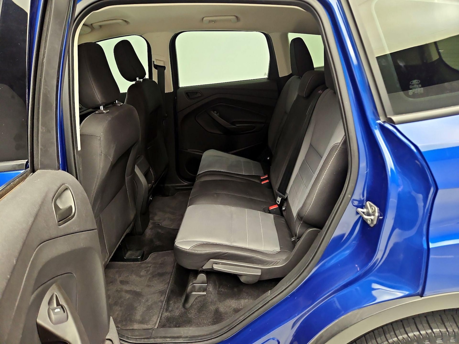 2019 Ford Escape S - Photo 20