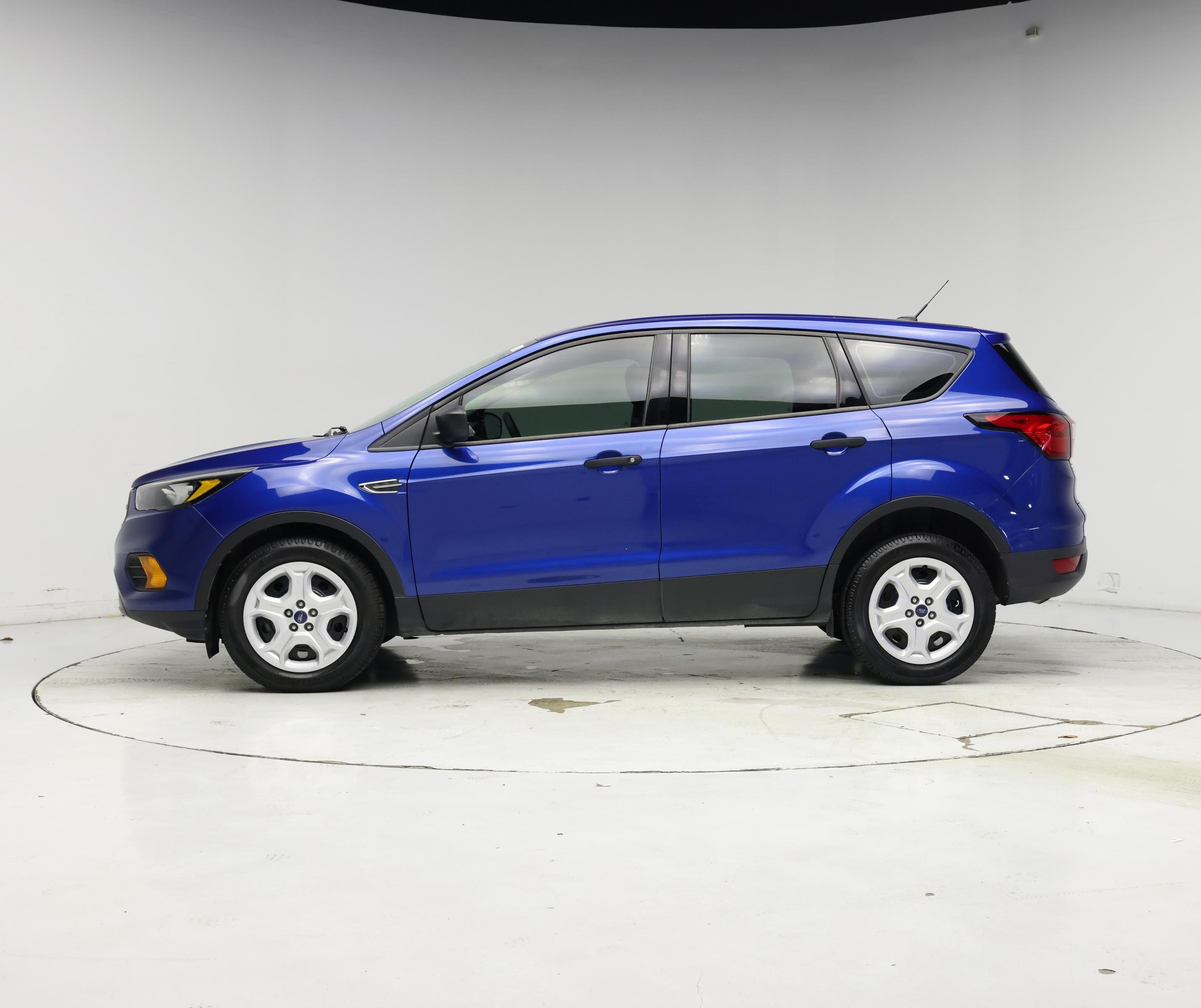 Thumbnail: 2019 Ford Escape - 3