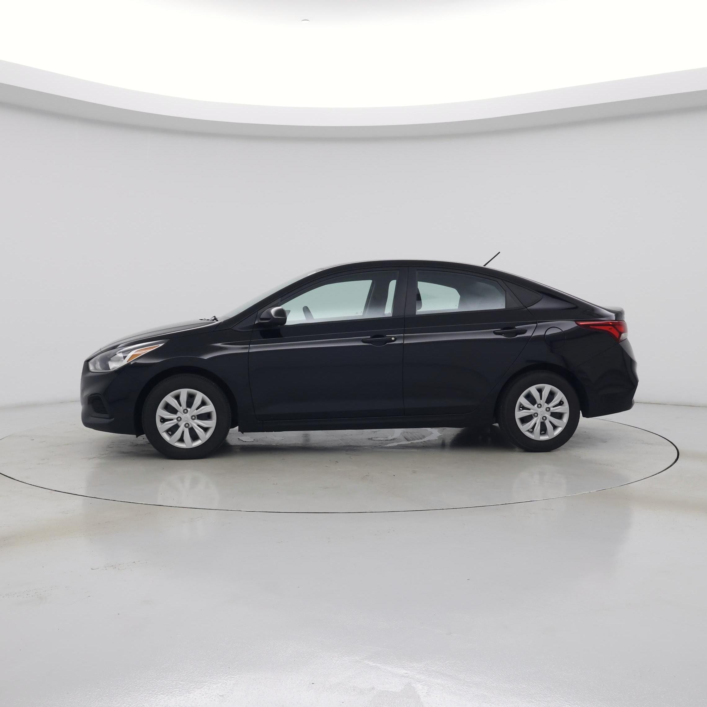 Thumbnail: 2022 Hyundai Accent - 3