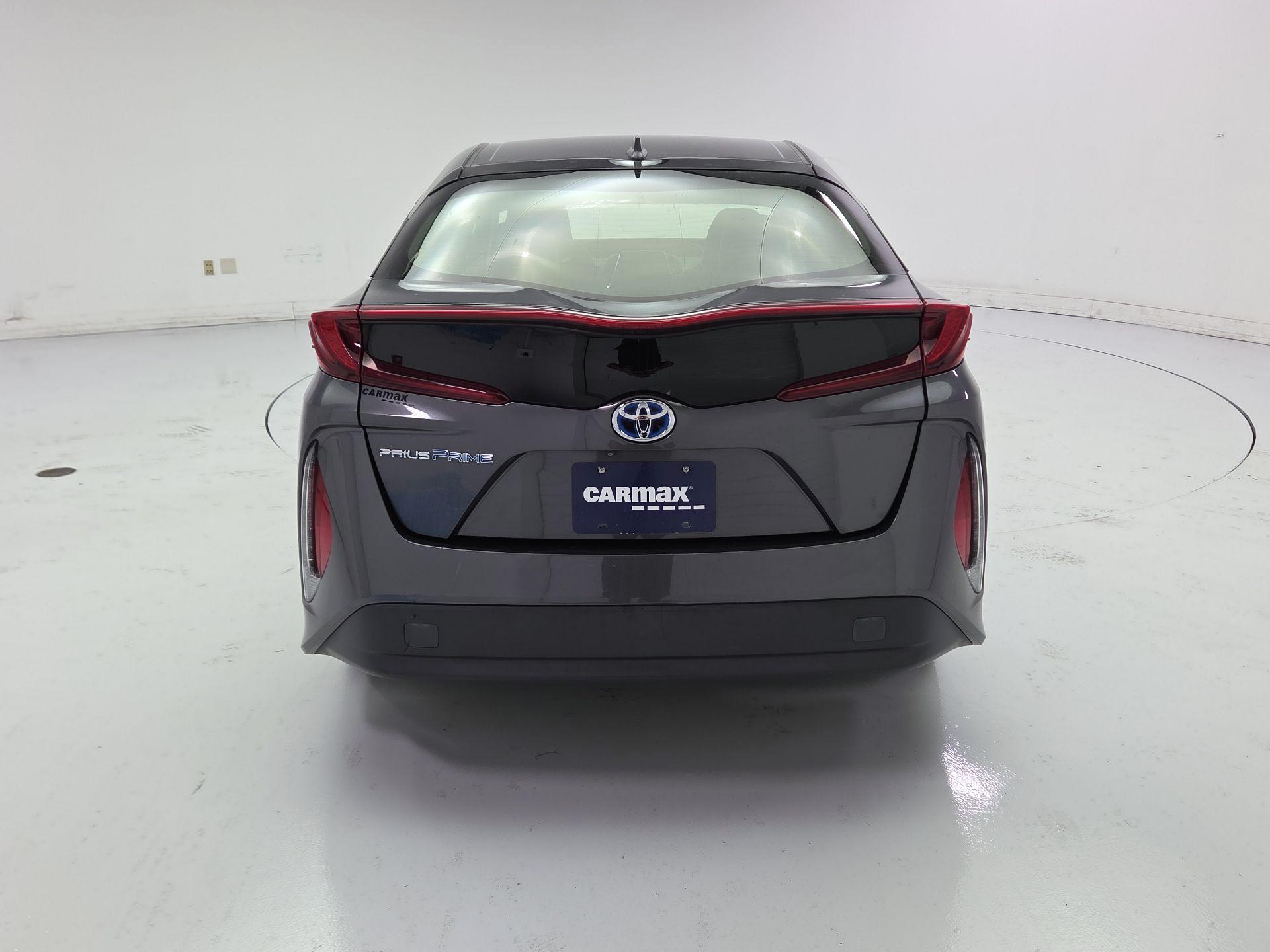 Thumbnail: 2017 Toyota Prius Prime - 6