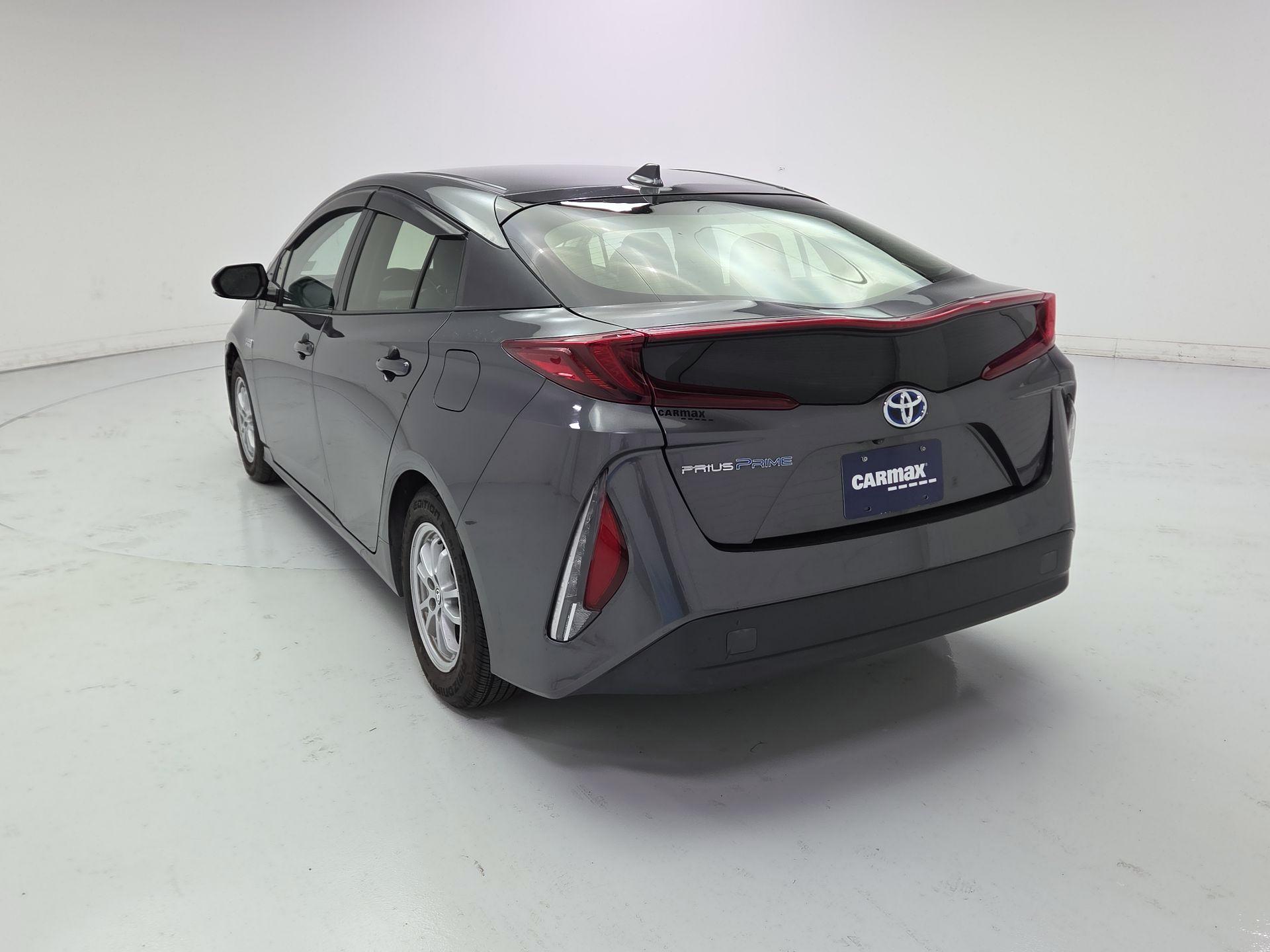 Thumbnail: 2017 Toyota Prius Prime - 7