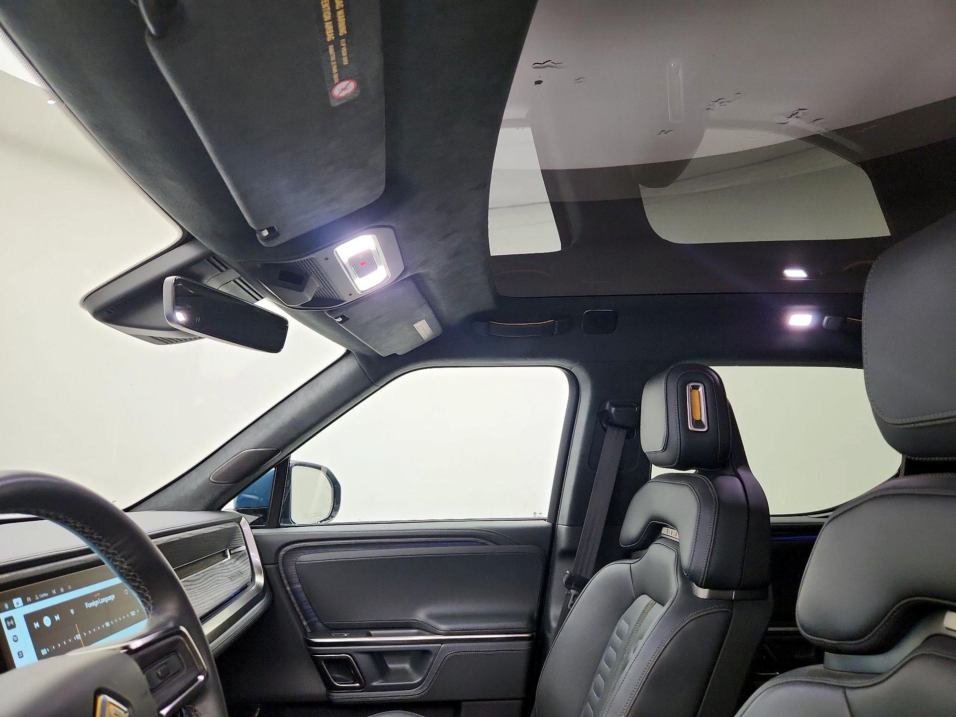 Thumbnail: 2023 Rivian R1T - 18