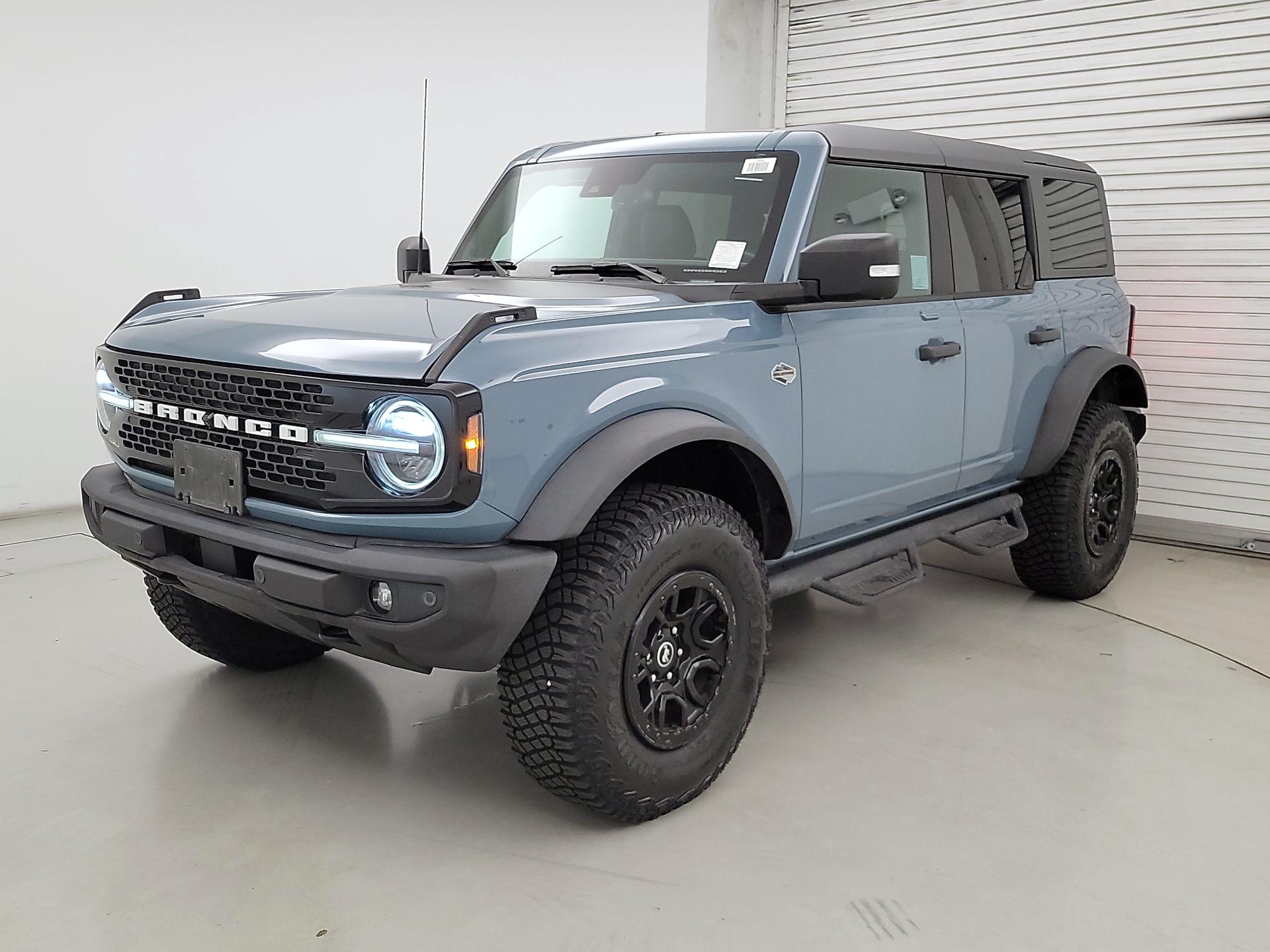 Thumbnail: 2022 Ford Bronco - 3