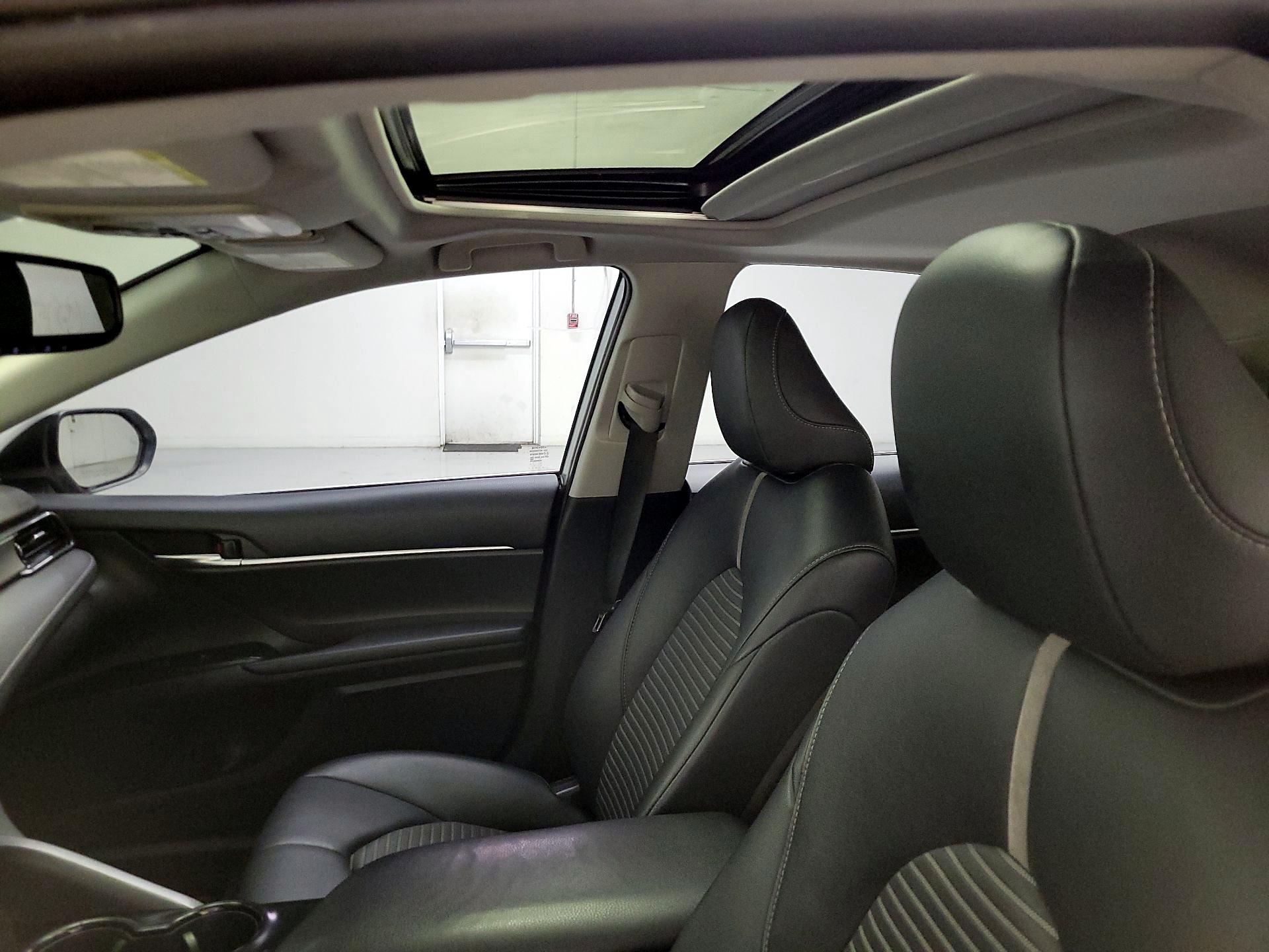 Thumbnail: 2019 Toyota Camry - 20