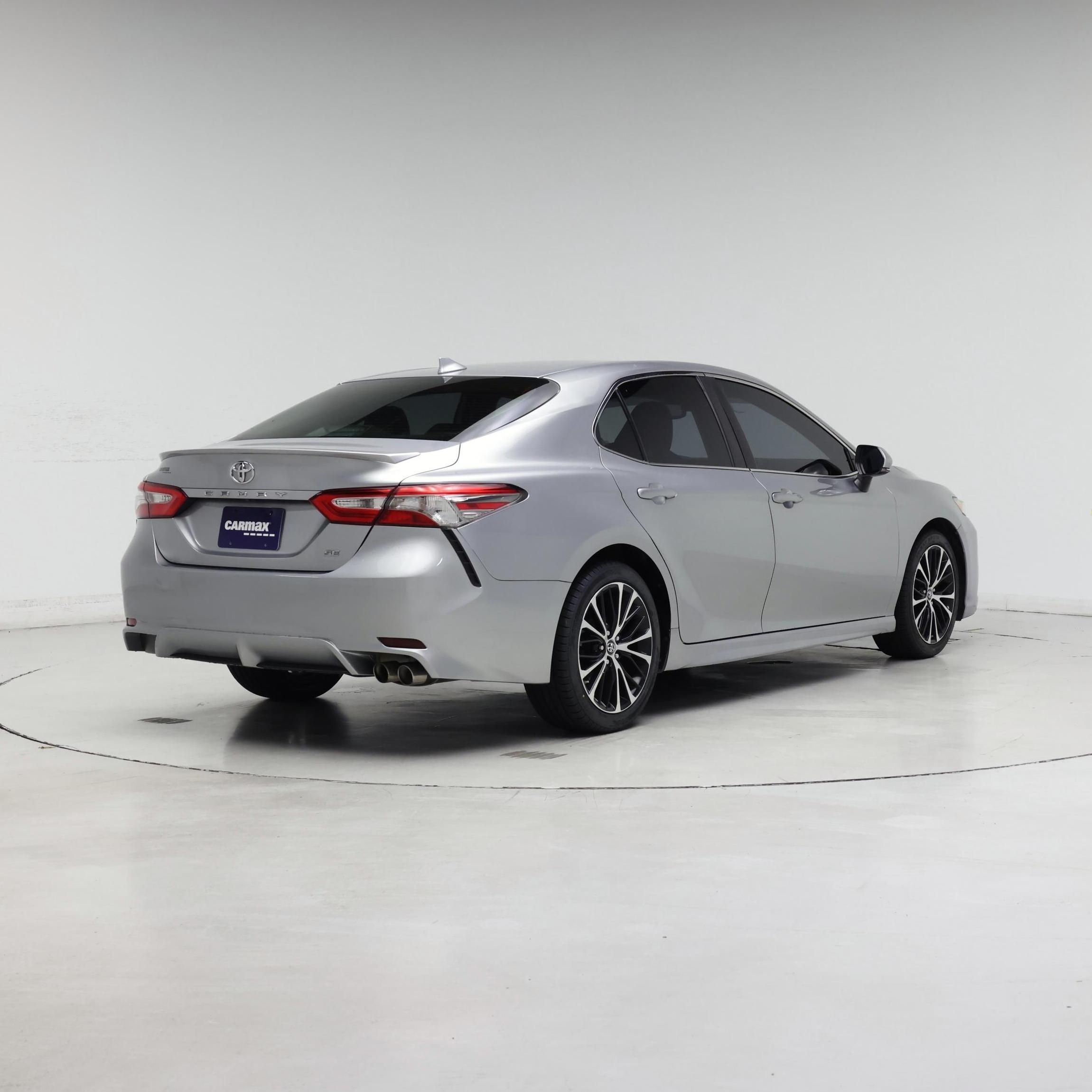 Thumbnail: 2019 Toyota Camry - 8