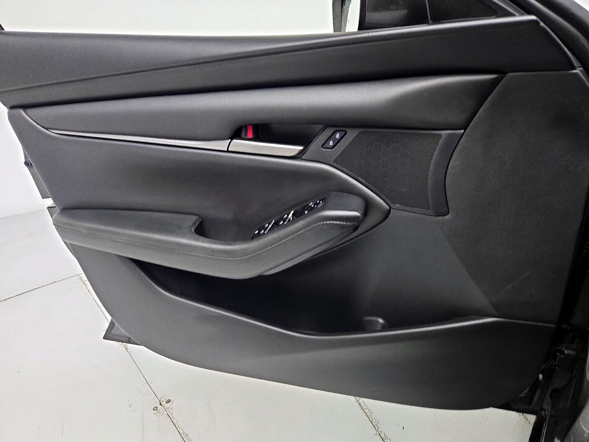 Thumbnail: 2020 Mazda Mazda3 - 12