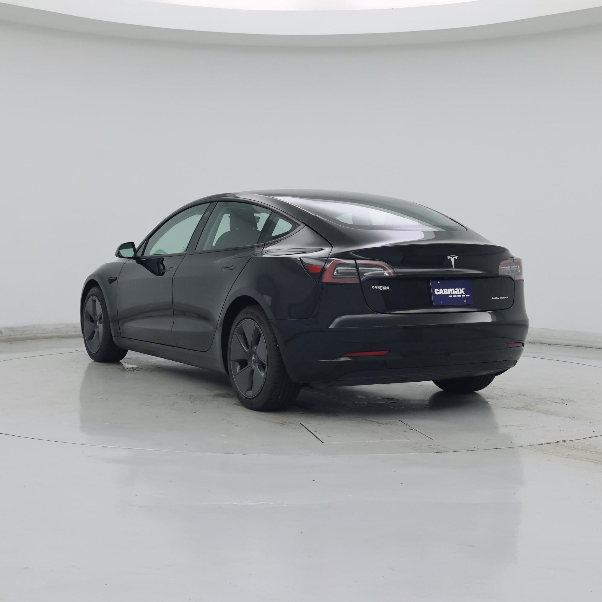 Thumbnail: 2023 Tesla Model 3 - 2