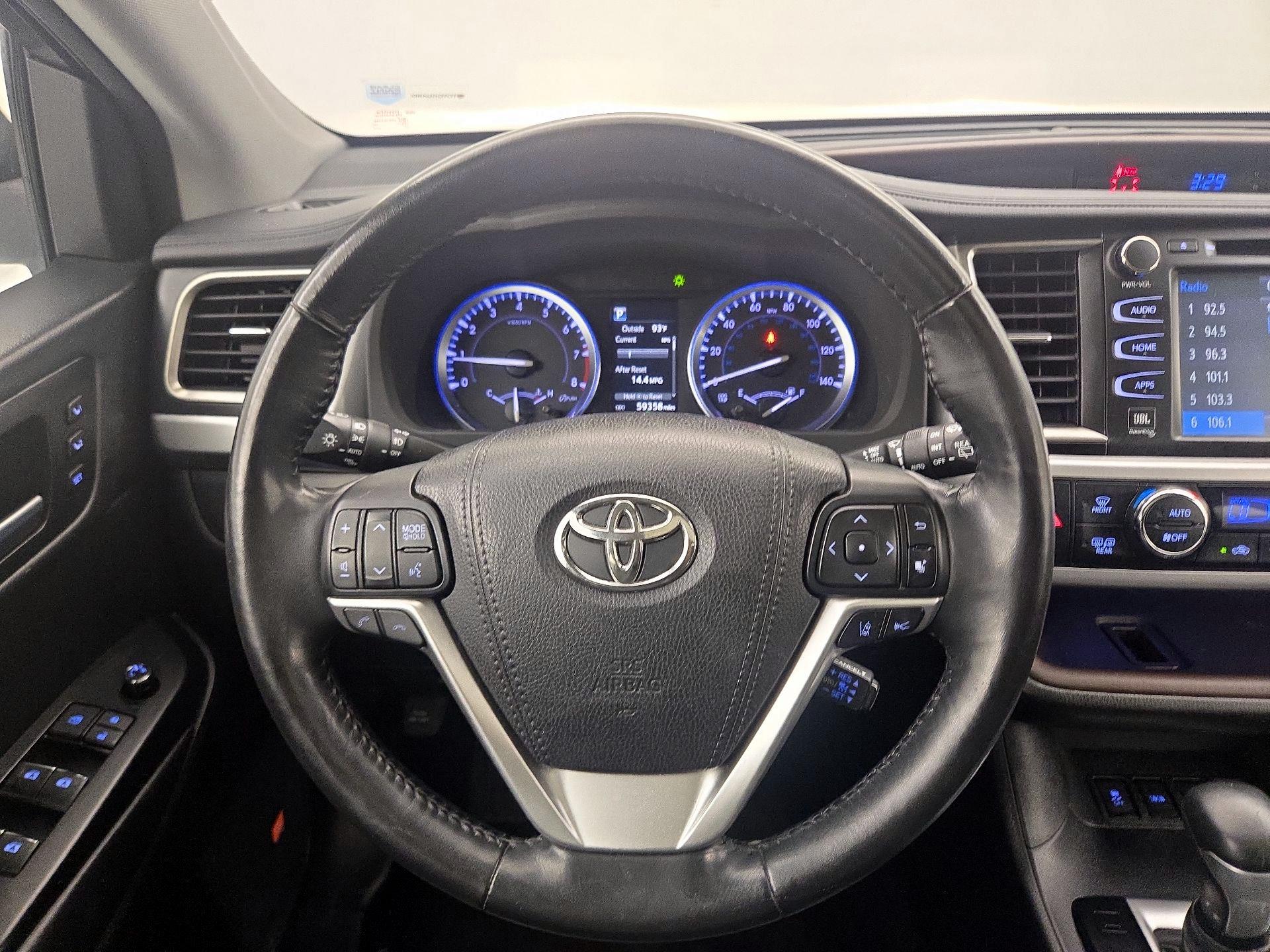 Thumbnail: 2018 Toyota Highlander - 10