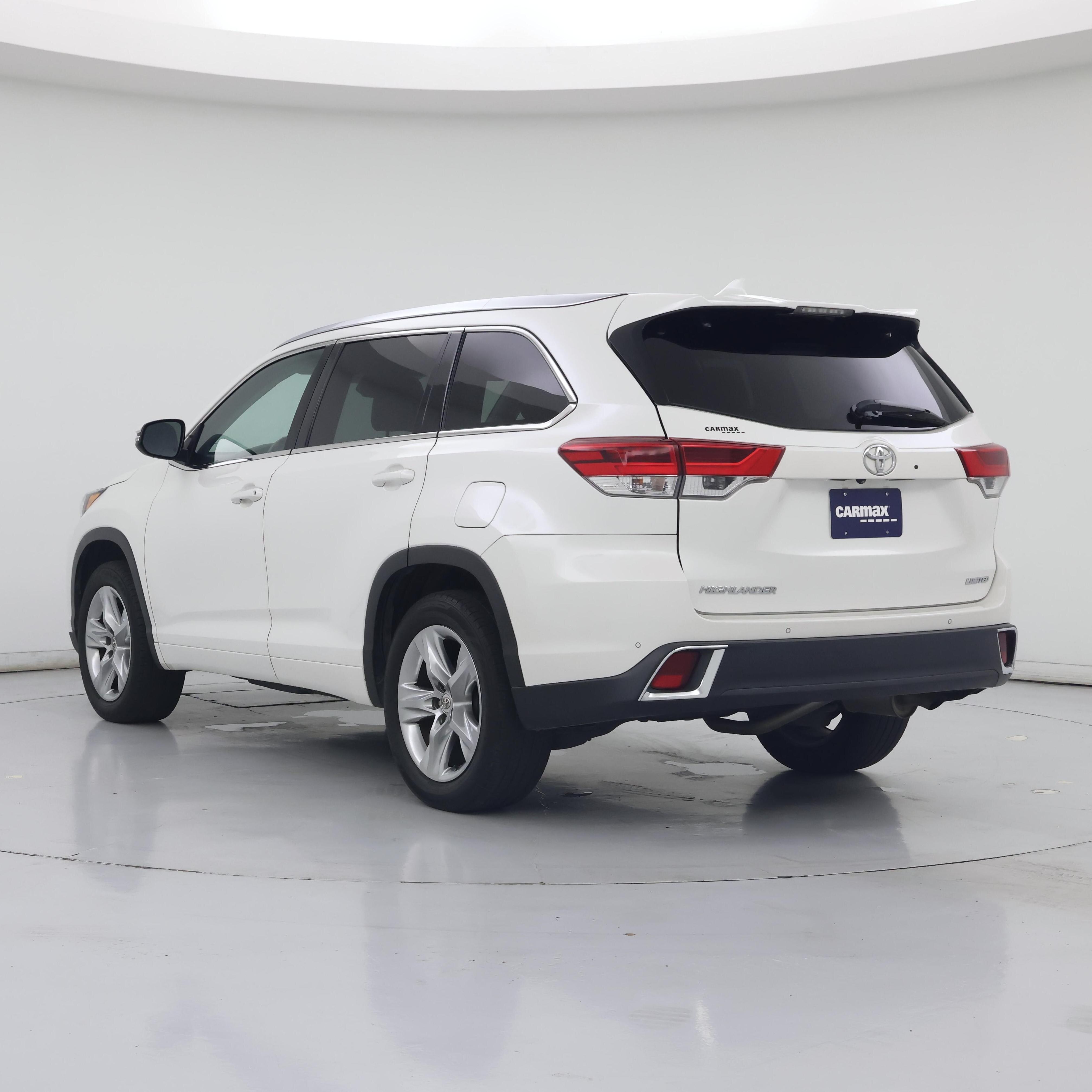 Thumbnail: 2018 Toyota Highlander - 2