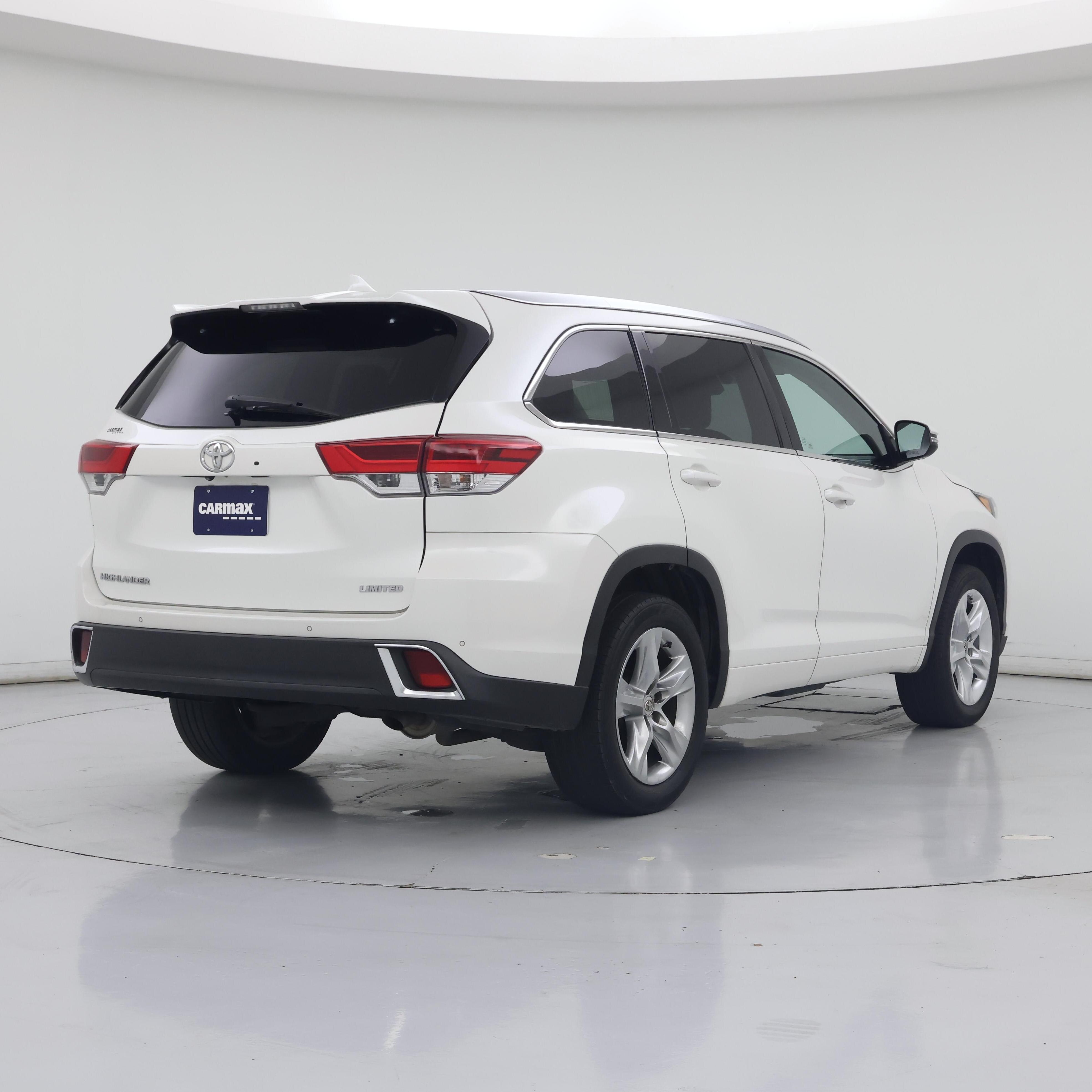 Thumbnail: 2018 Toyota Highlander - 8