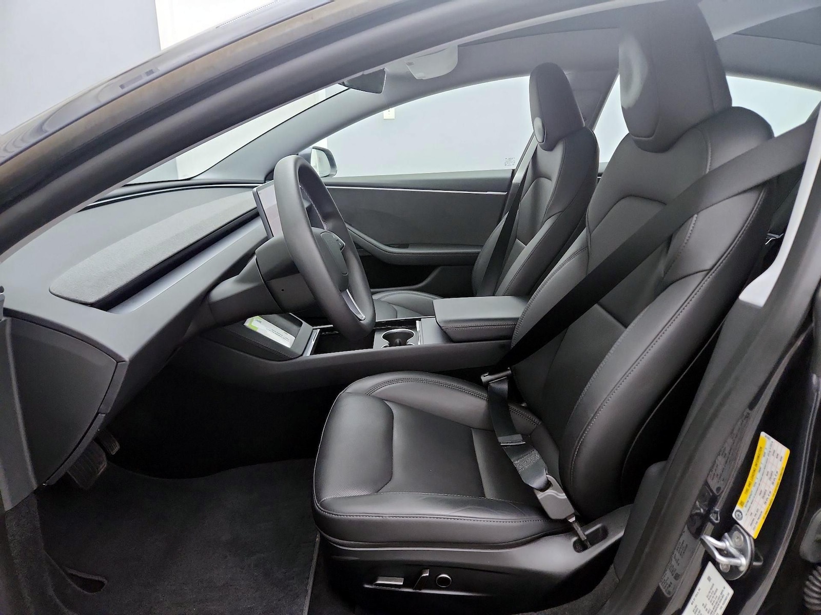 2025 Tesla Model 3 Long Range - Photo 12