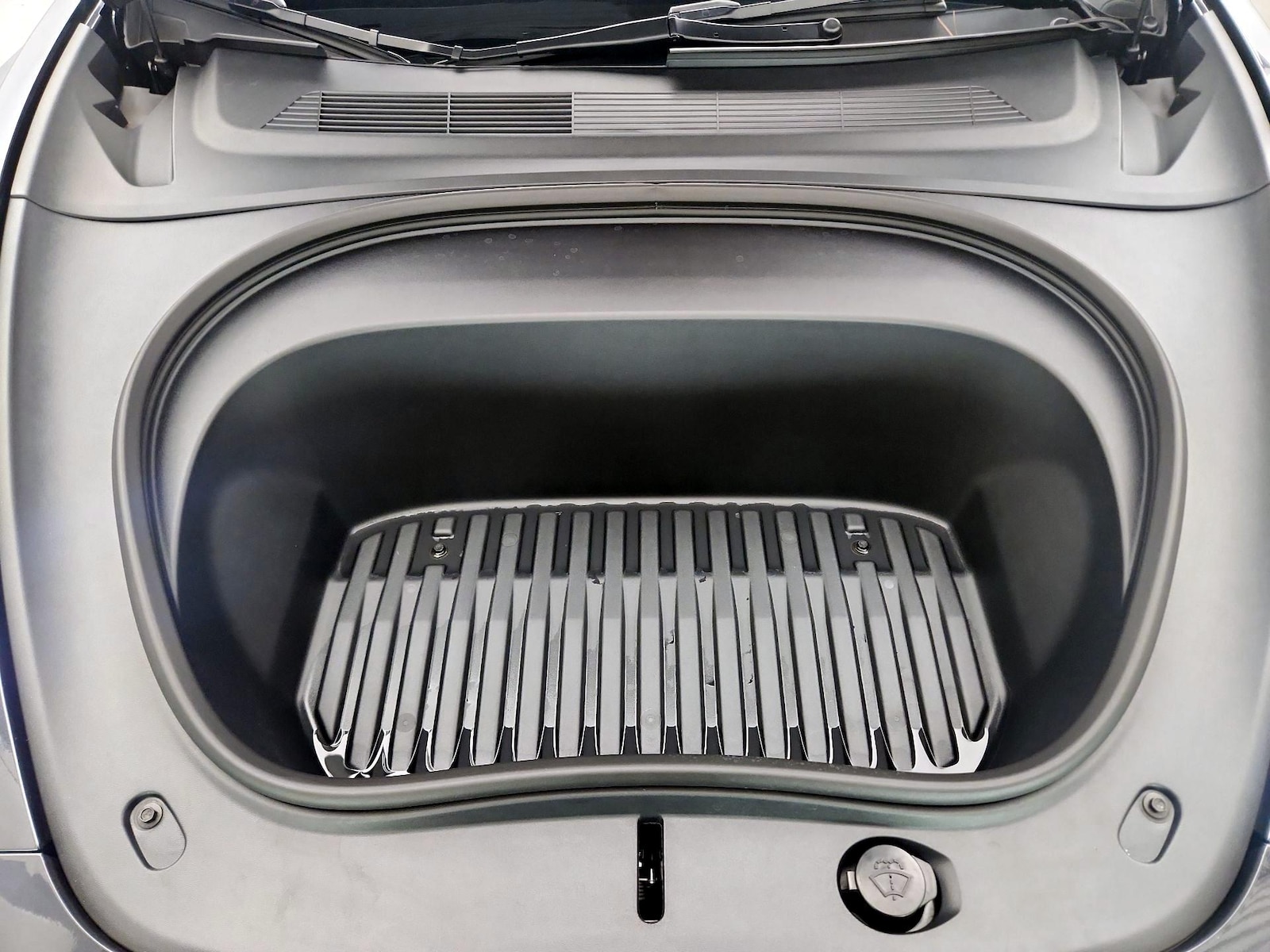 2025 Tesla Model 3 Long Range - Photo 21