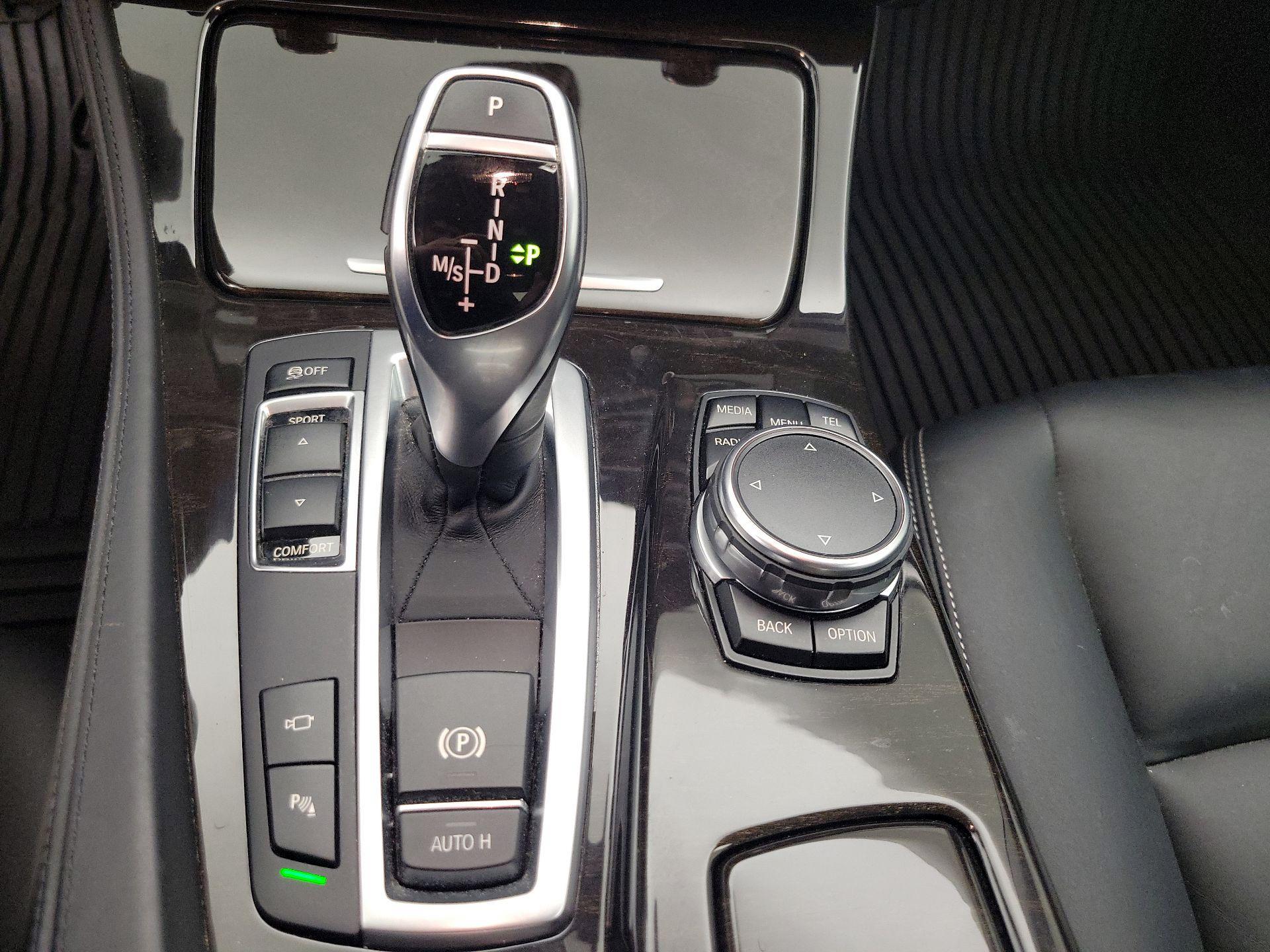 Thumbnail: 2016 BMW 5 Series - 18