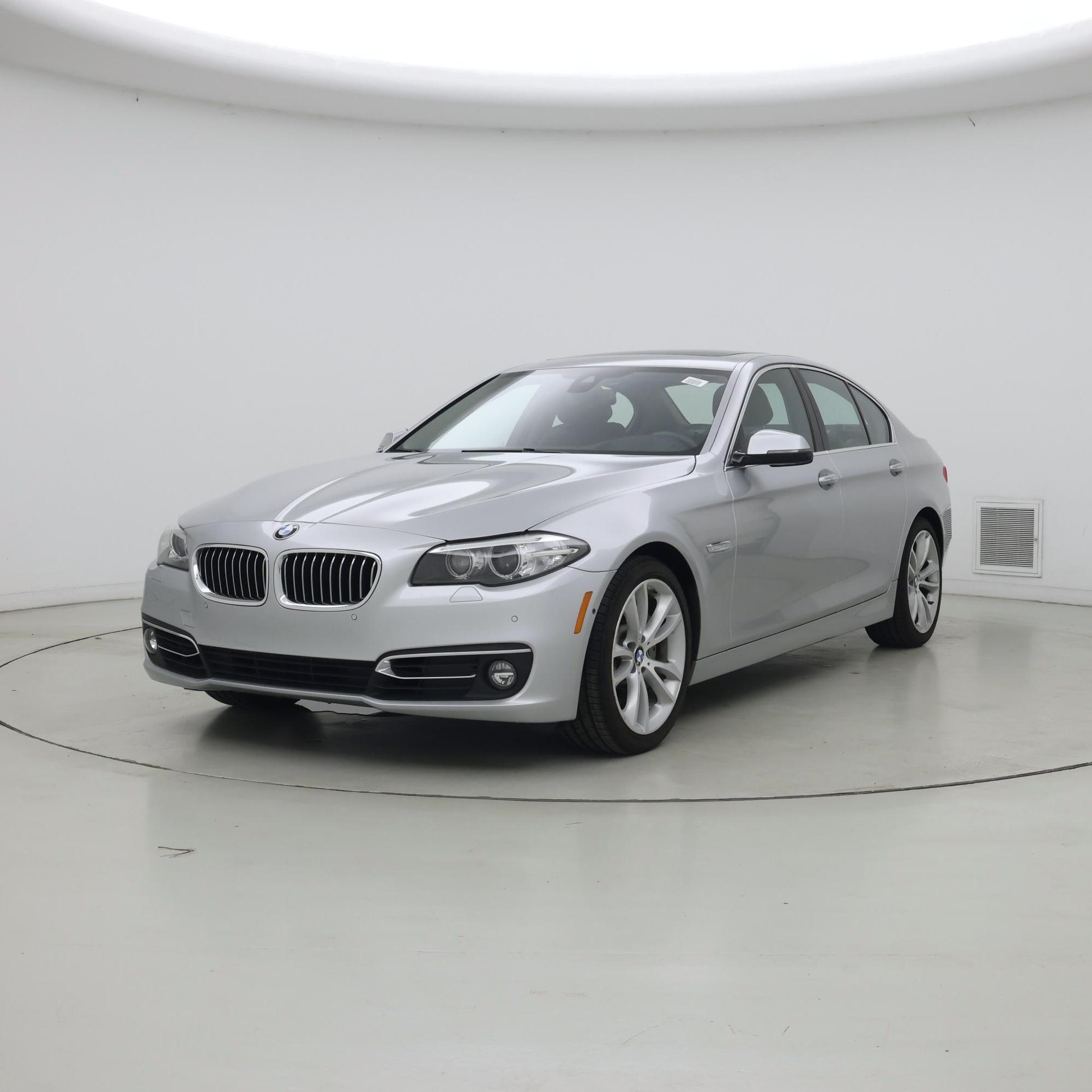 Thumbnail: 2016 BMW 5 Series - 4