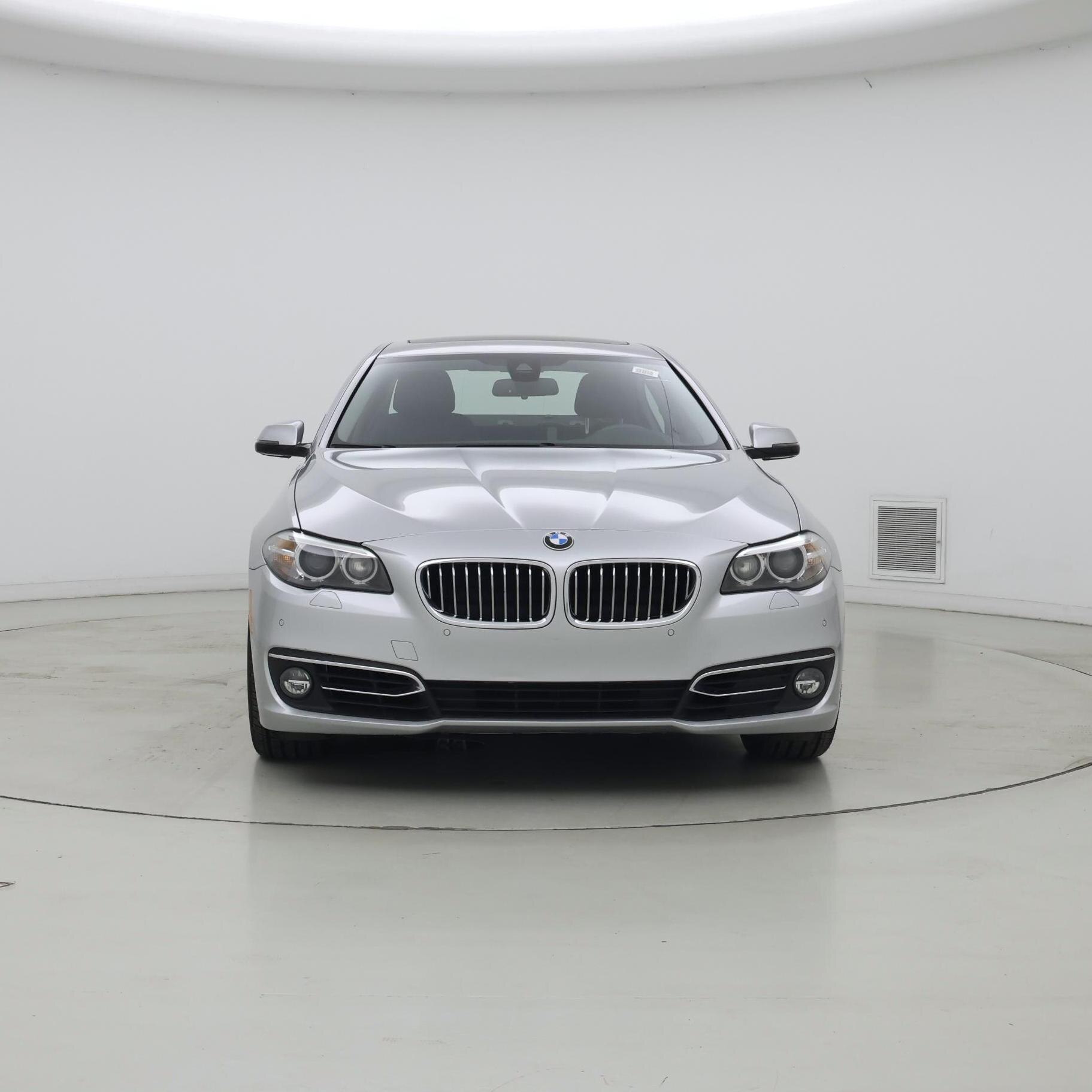 Thumbnail: 2016 BMW 5 Series - 5