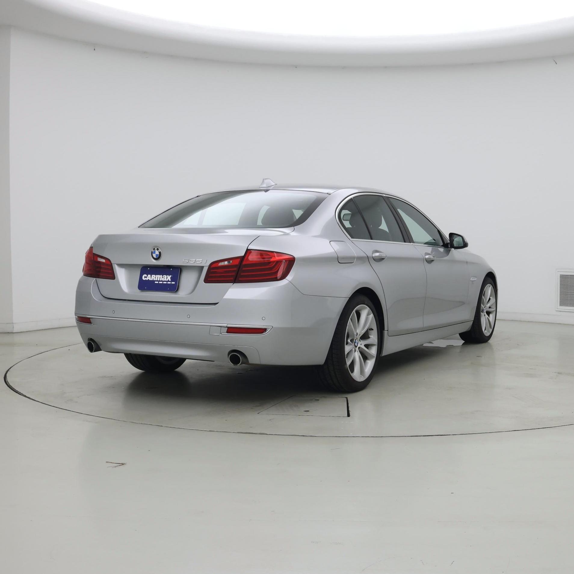 Thumbnail: 2016 BMW 5 Series - 8