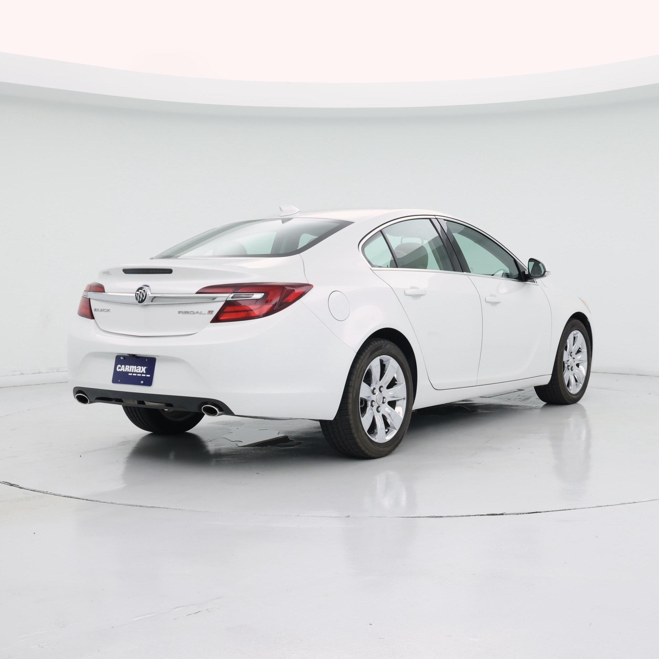 Thumbnail: 2016 Buick Regal - 8