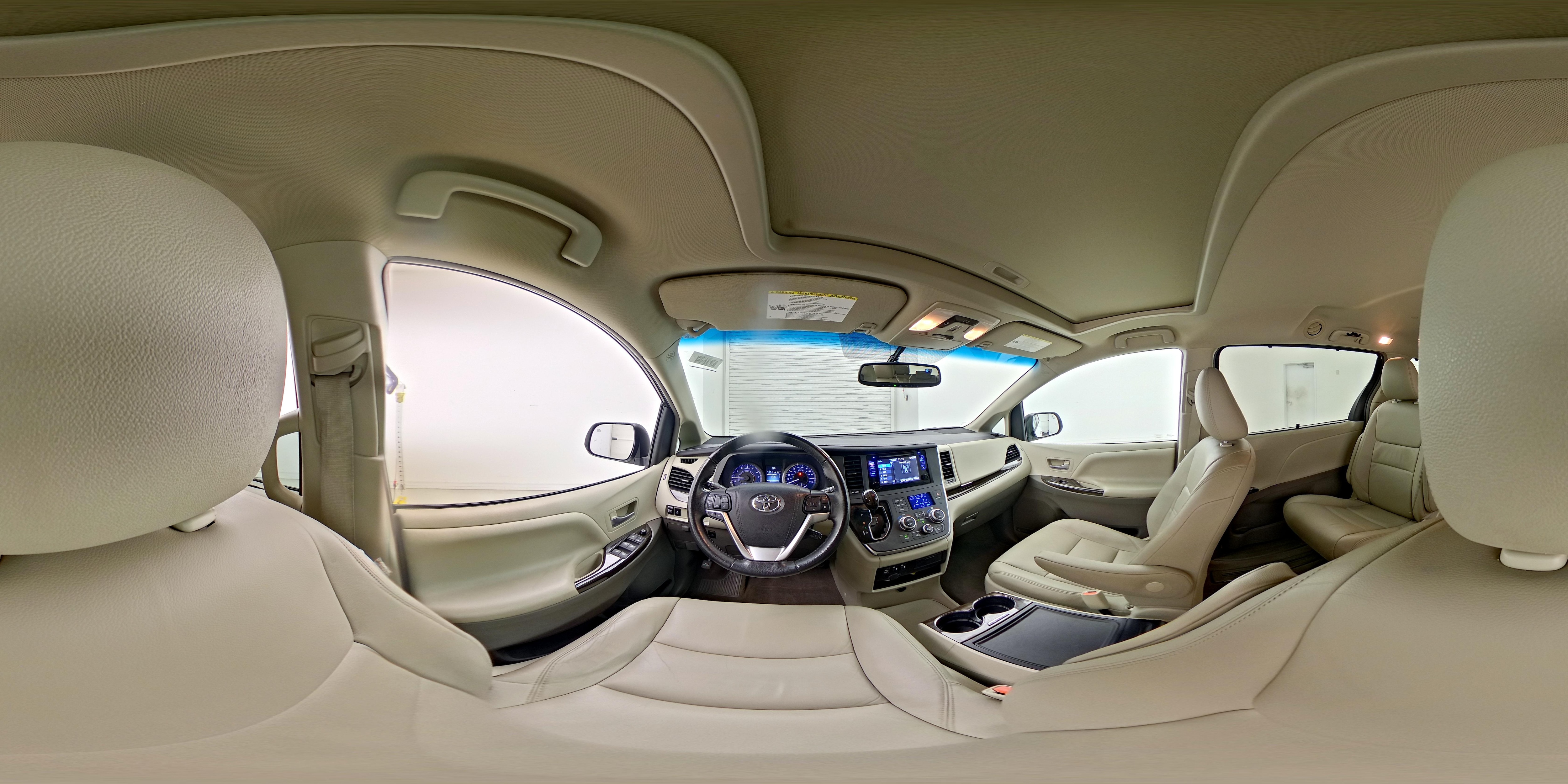 2015 Toyota Sienna XLE - Photo 29