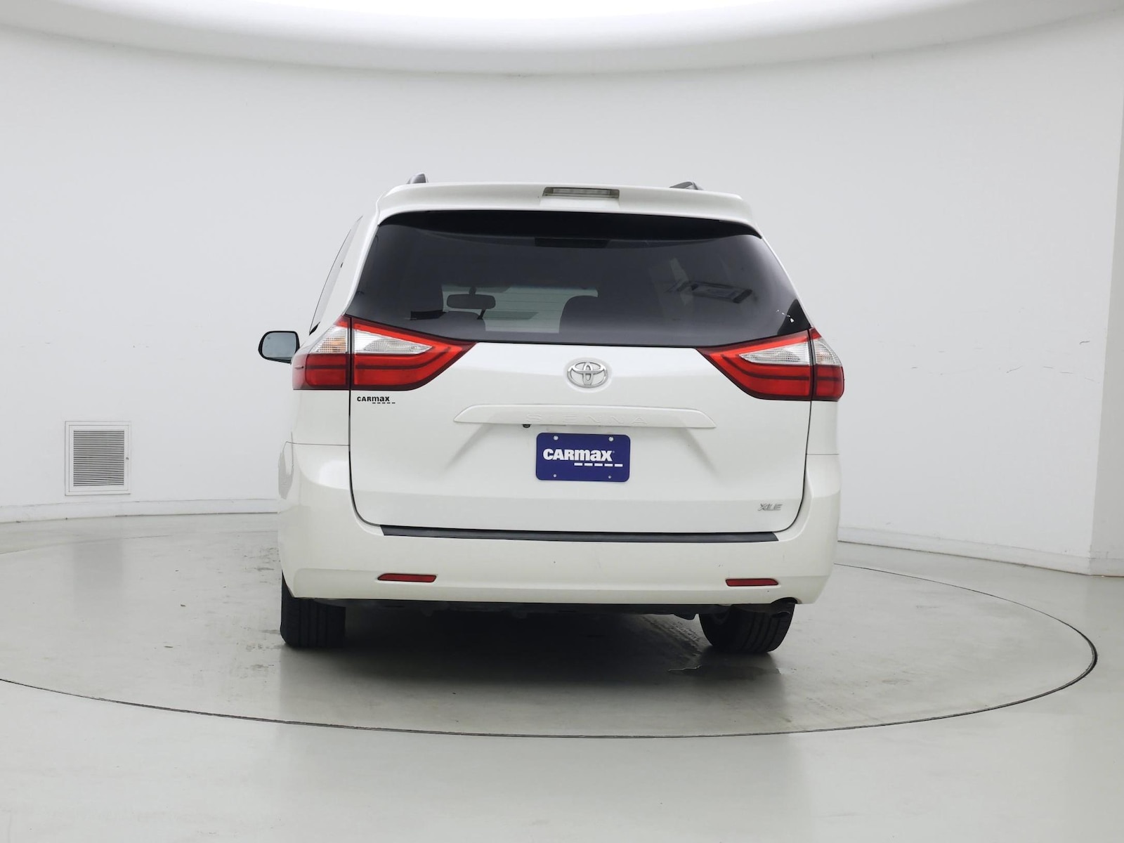 2015 Toyota Sienna XLE - Photo 7