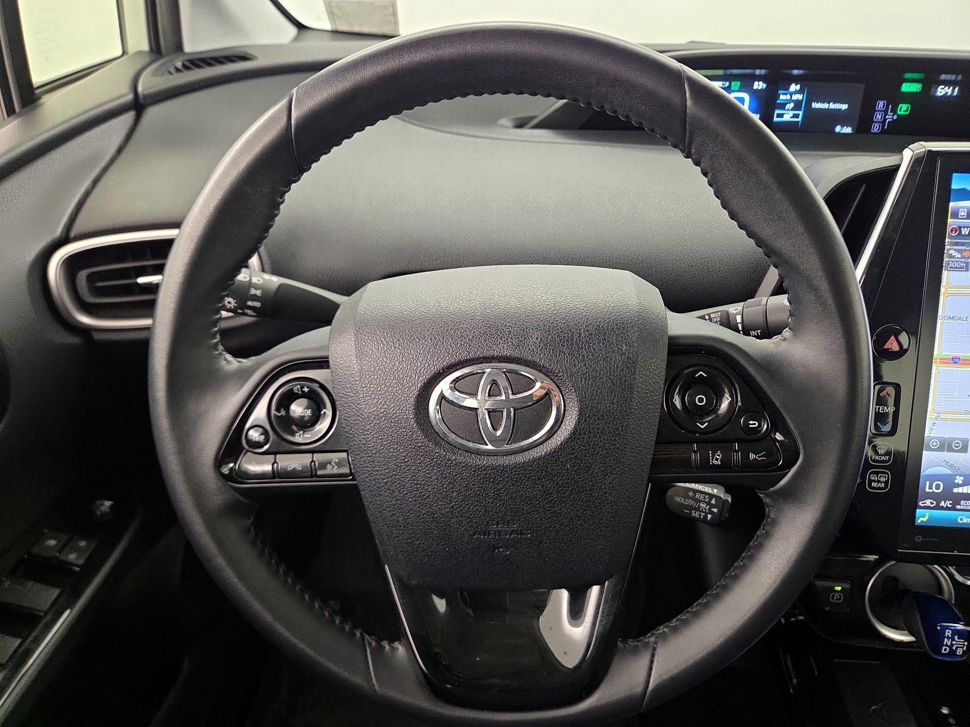 Thumbnail: 2020 Toyota Prius Prime - 10