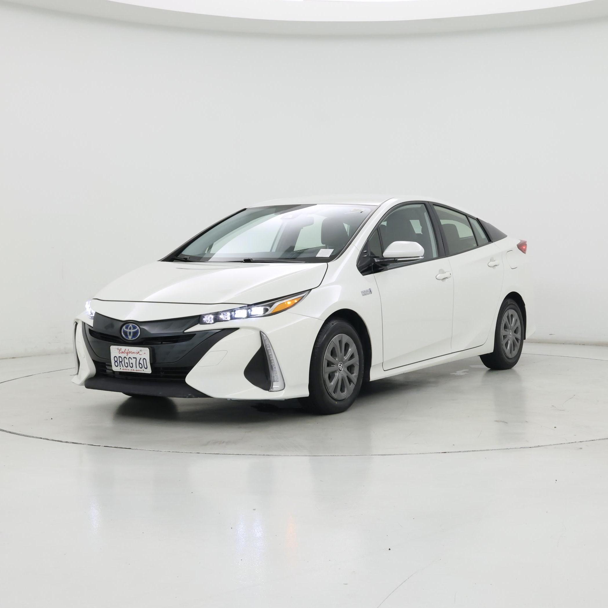 Thumbnail: 2020 Toyota Prius Prime - 4