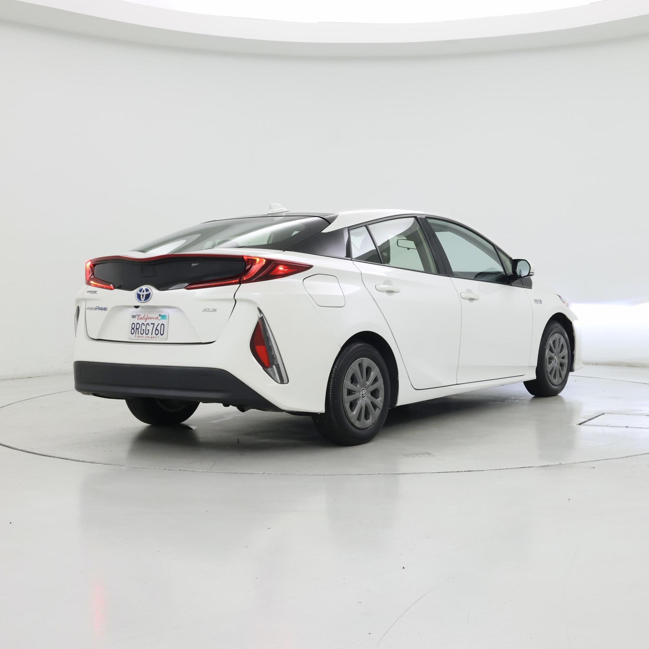 Thumbnail: 2020 Toyota Prius Prime - 8