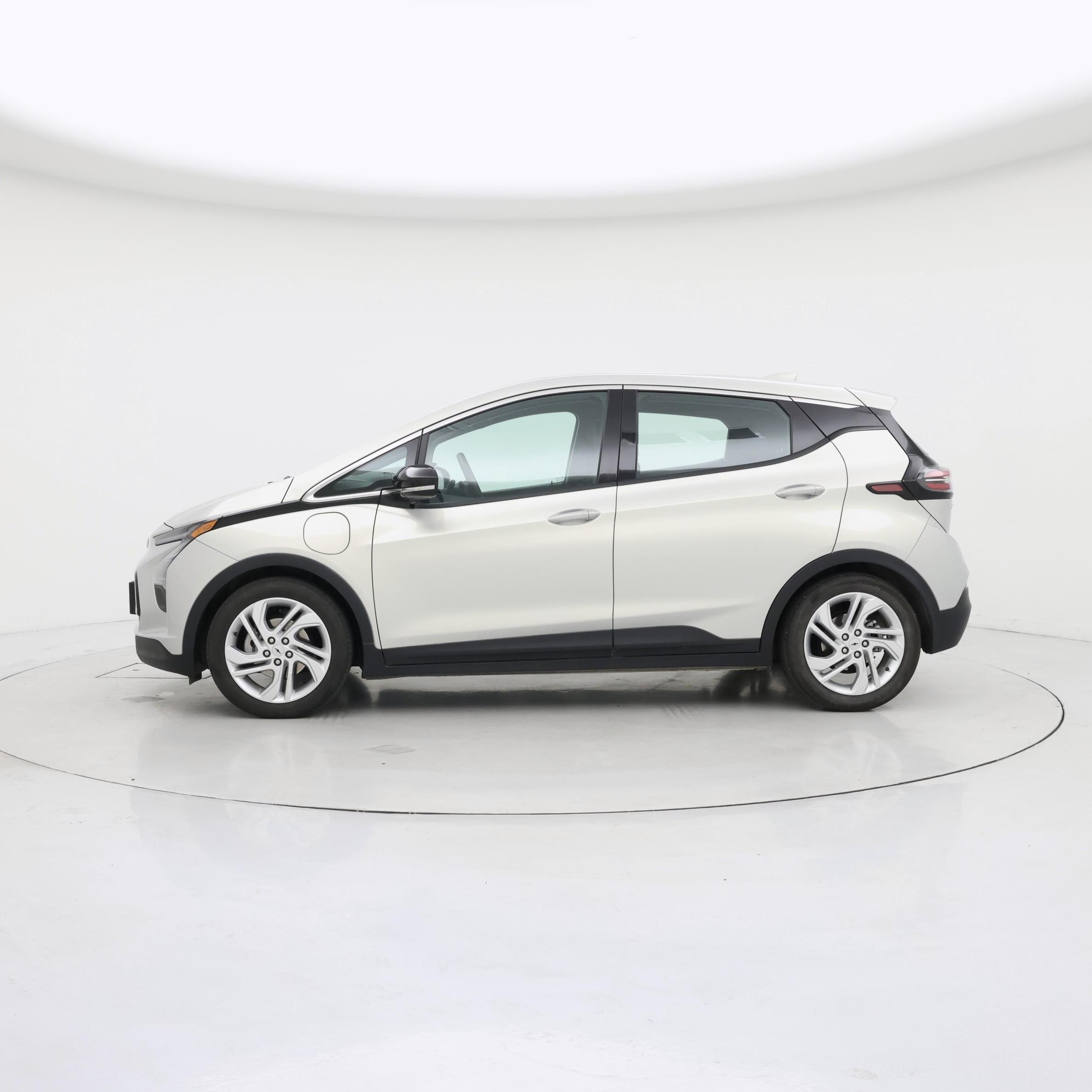 Thumbnail: 2023 Chevrolet Bolt EV - 3