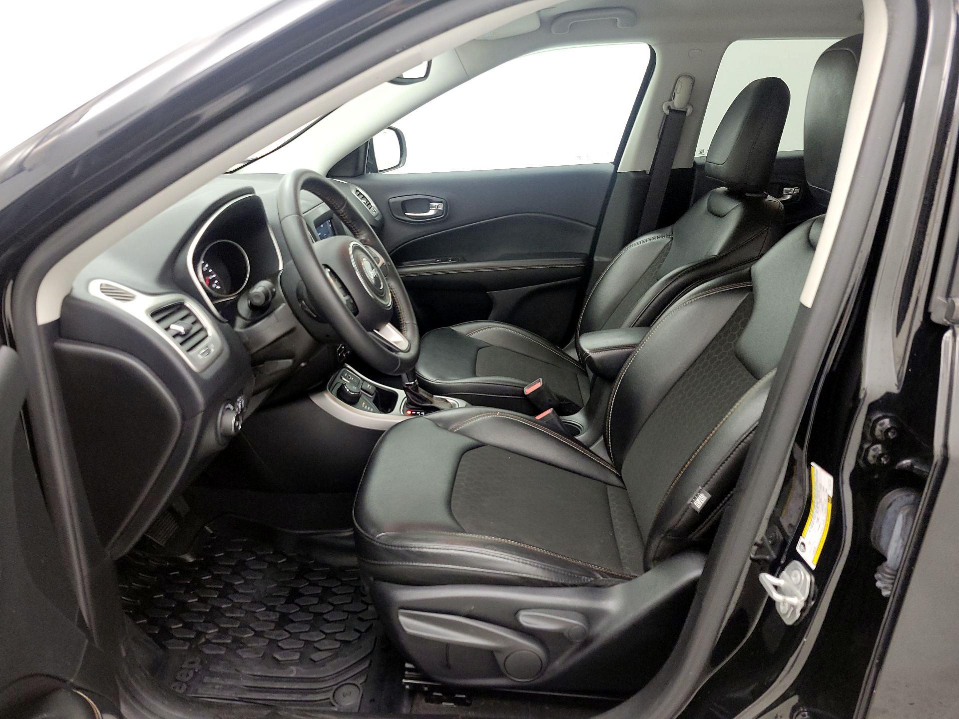 Thumbnail: 2020 Jeep Compass - 11