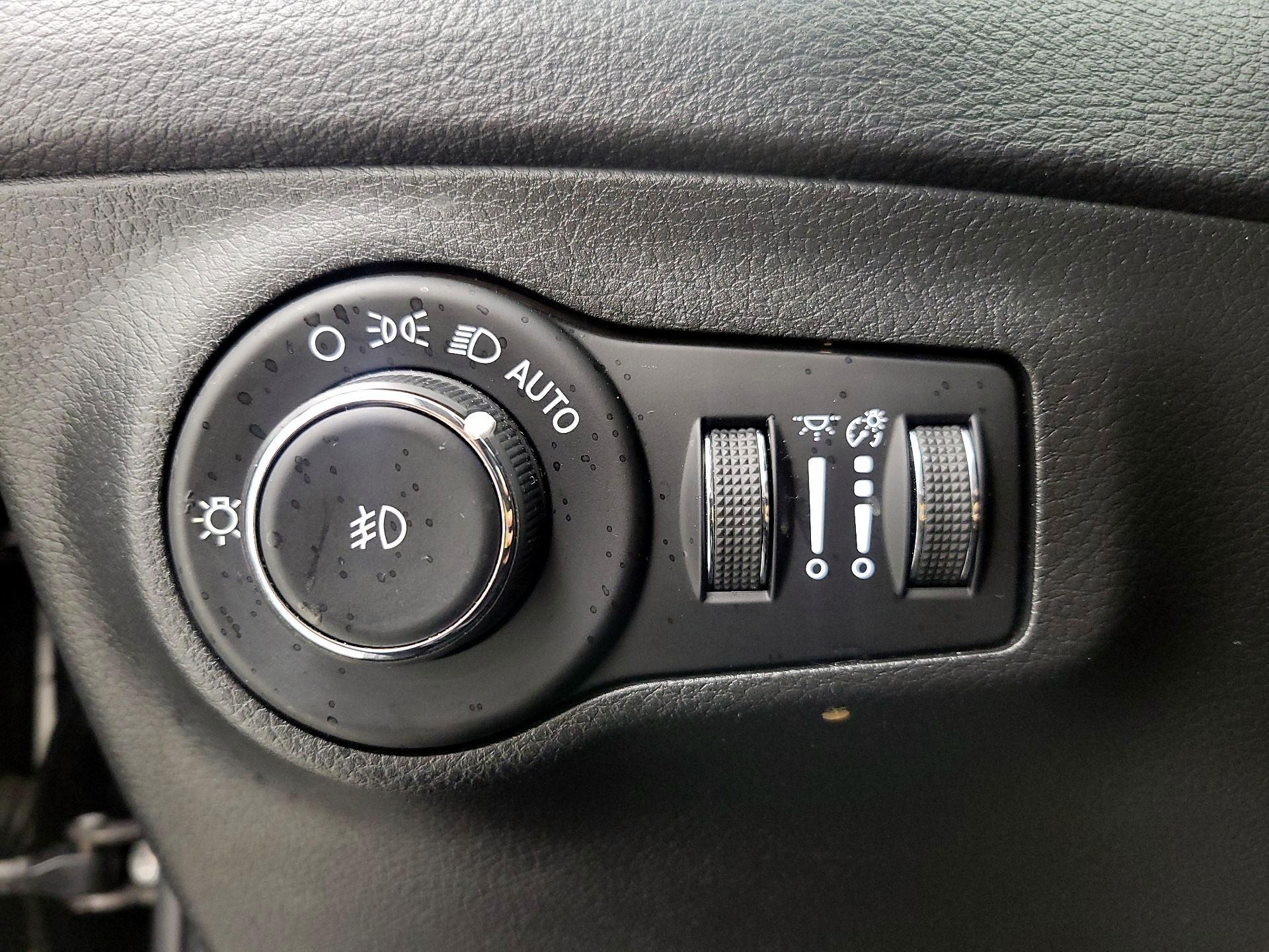 Thumbnail: 2020 Jeep Compass - 13