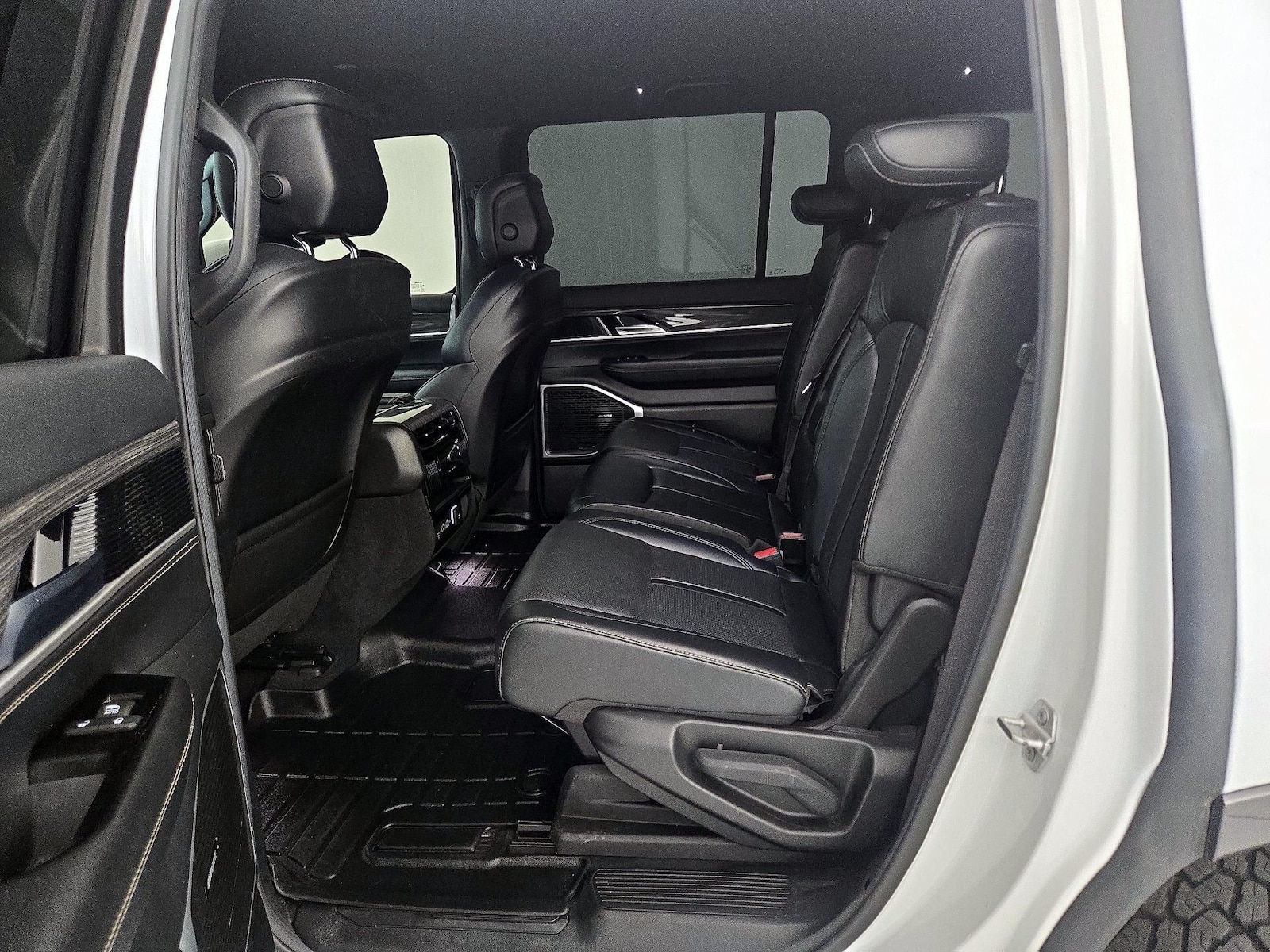 Rear Air Conditioning