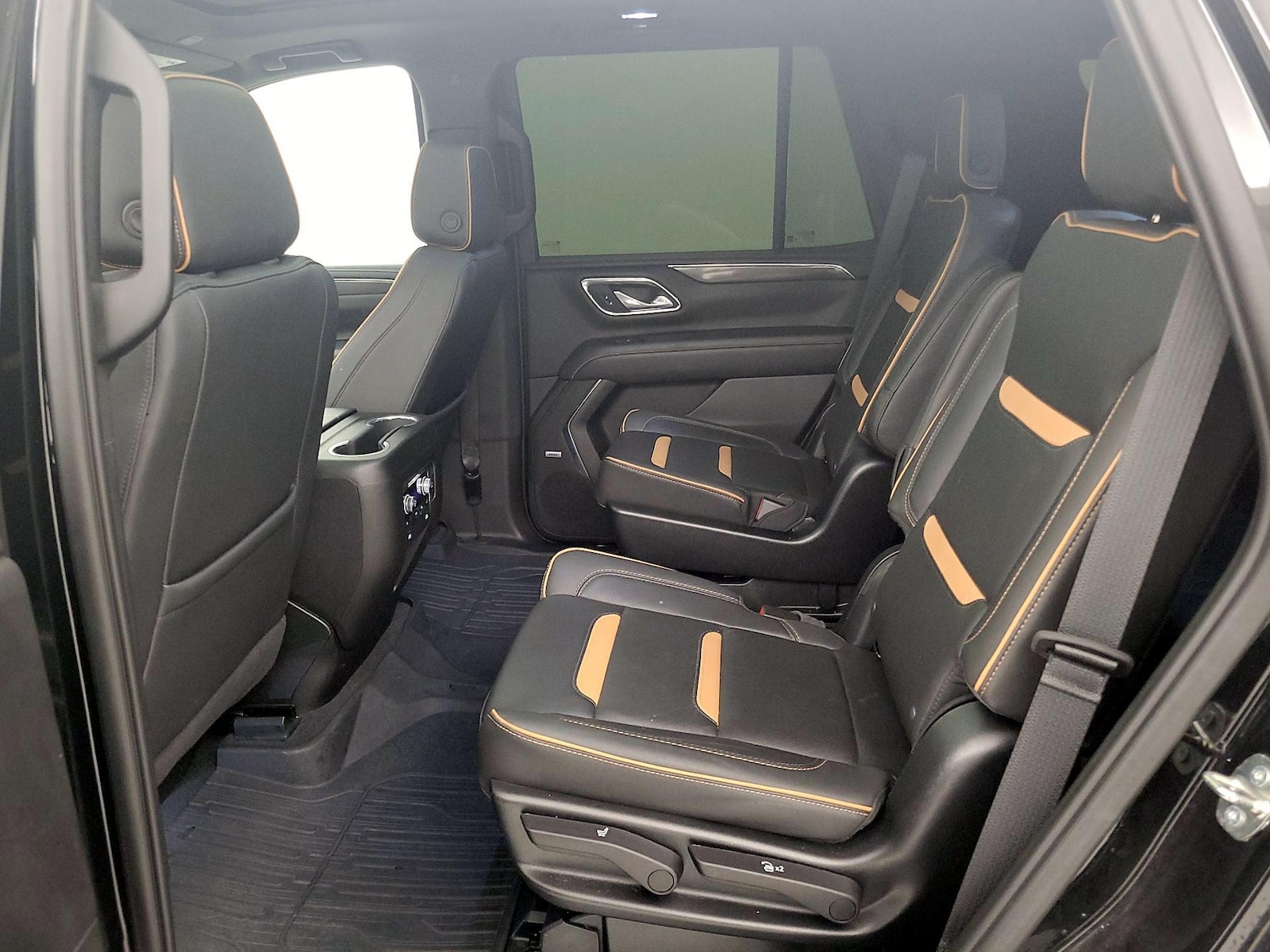 2023 GMC Yukon AT4 - Photo 22