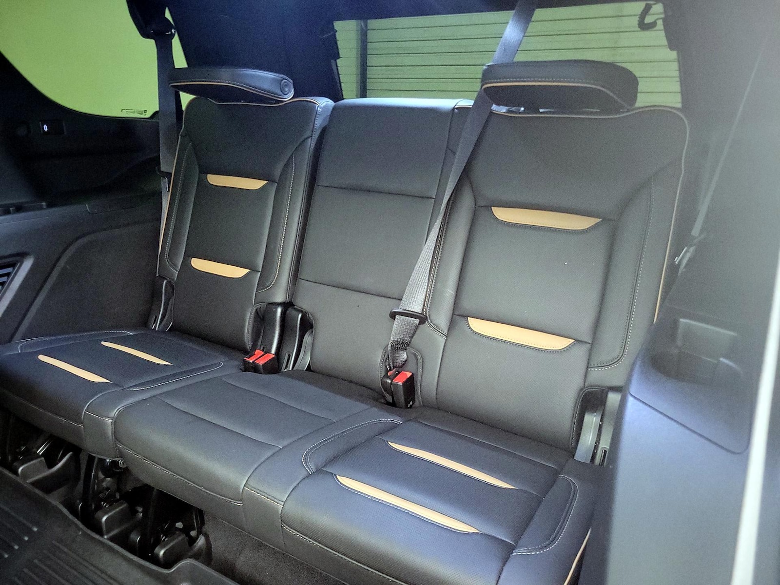 2023 GMC Yukon AT4 - Photo 23