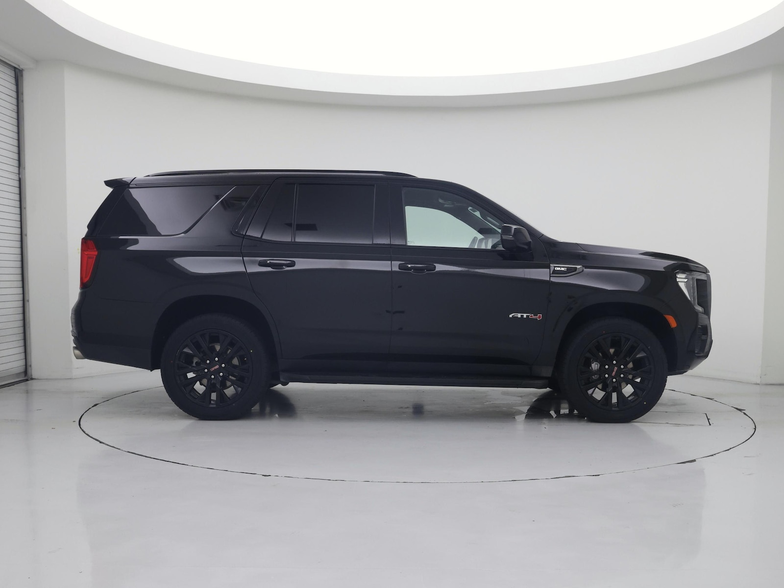 2023 GMC Yukon AT4 - Photo 8
