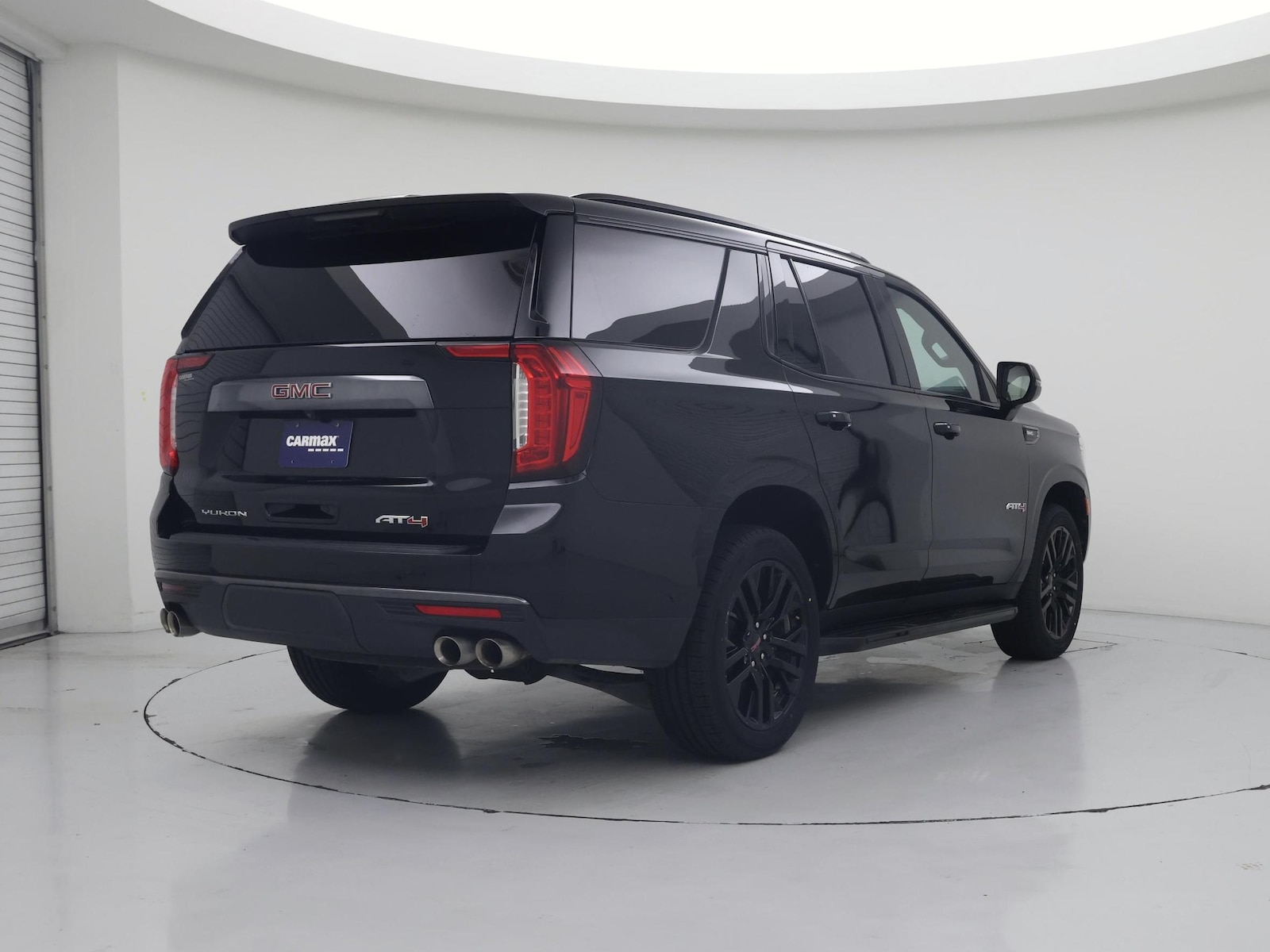 2023 GMC Yukon AT4 - Photo 9