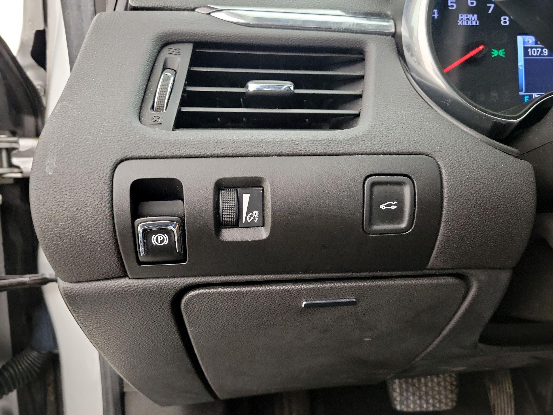 Thumbnail: 2015 Chevrolet Impala - 13