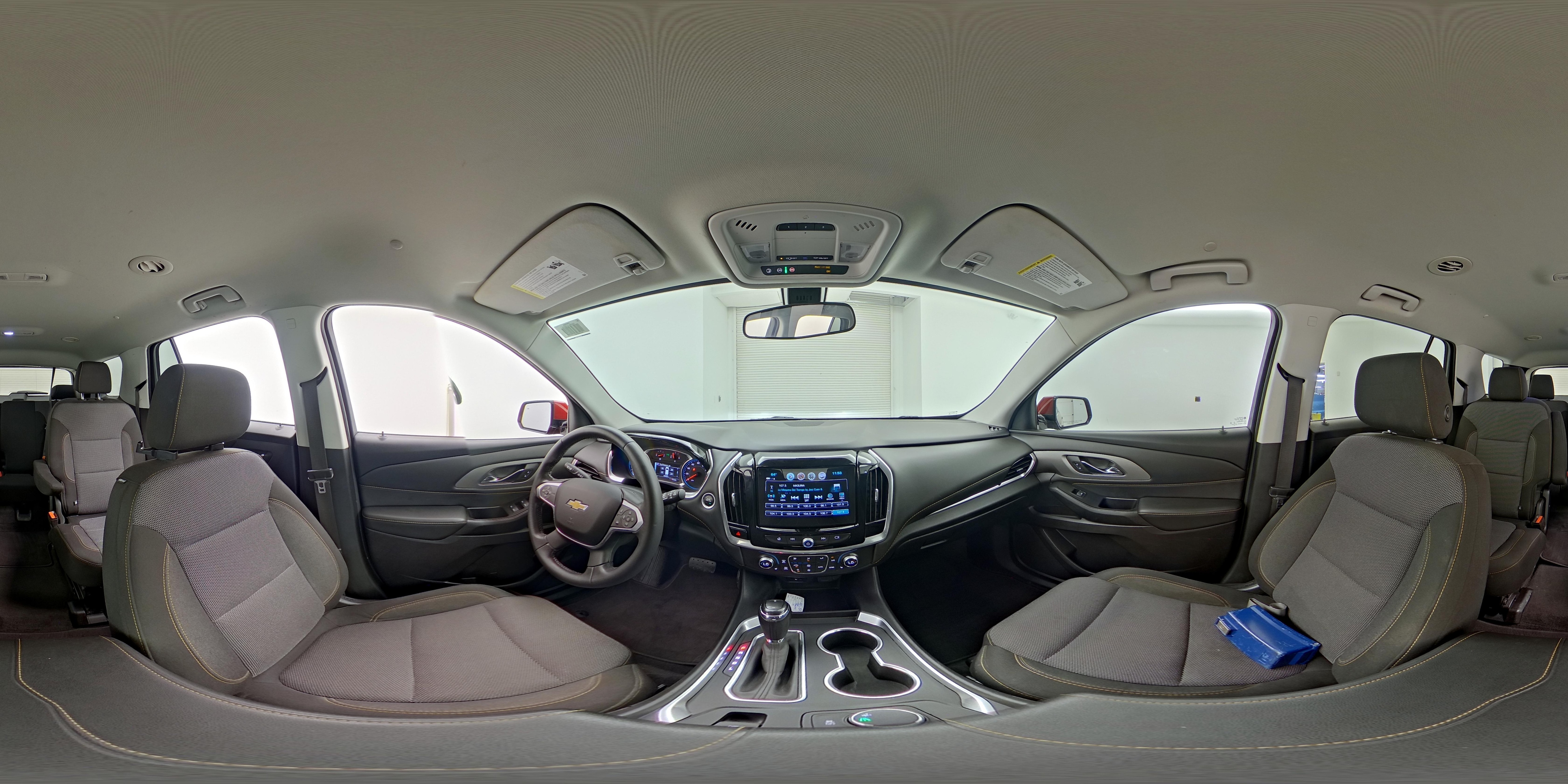 2019 Chevrolet Traverse 1LT - Photo 25