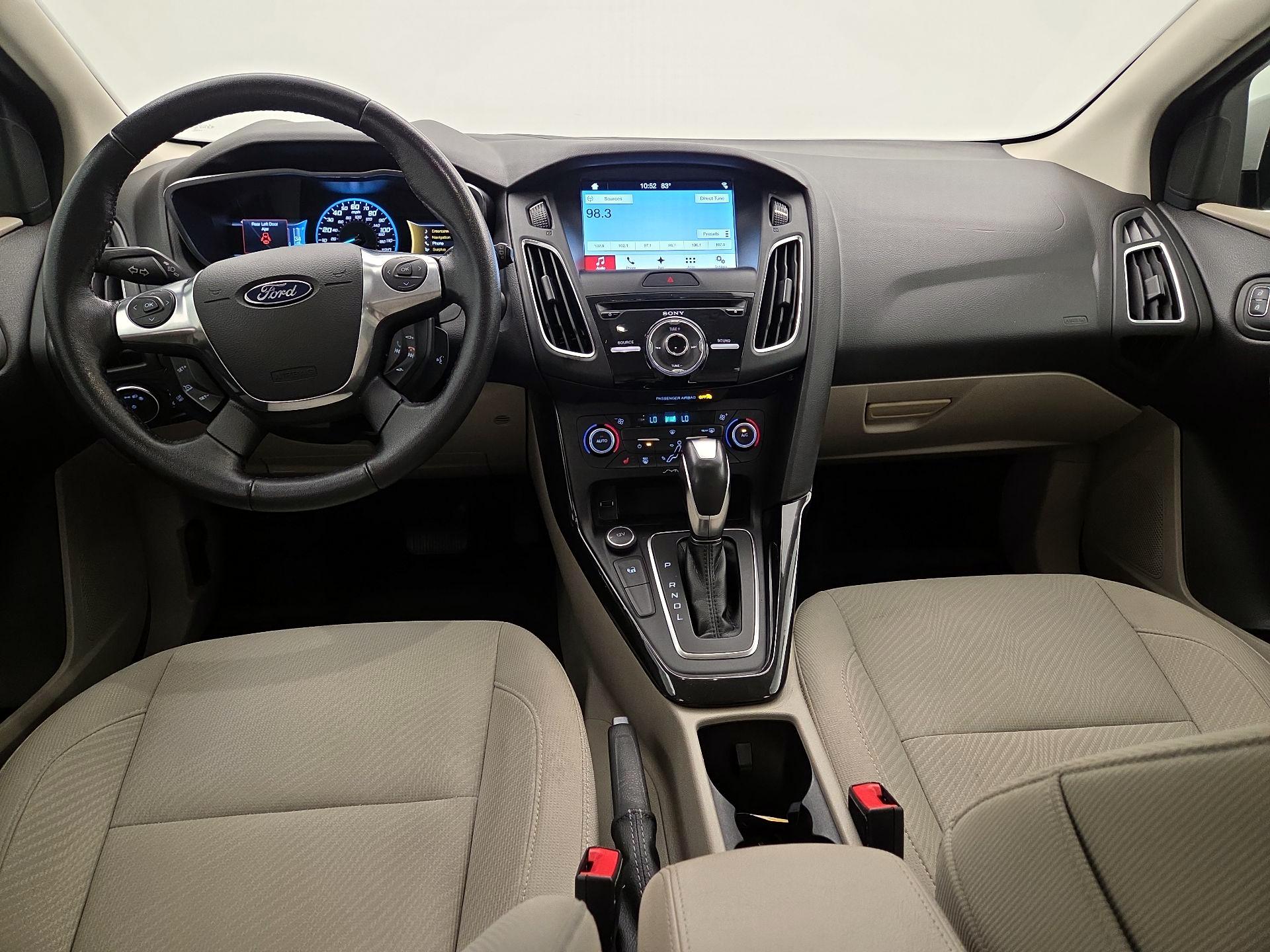 Thumbnail: 2017 Ford Focus - 9
