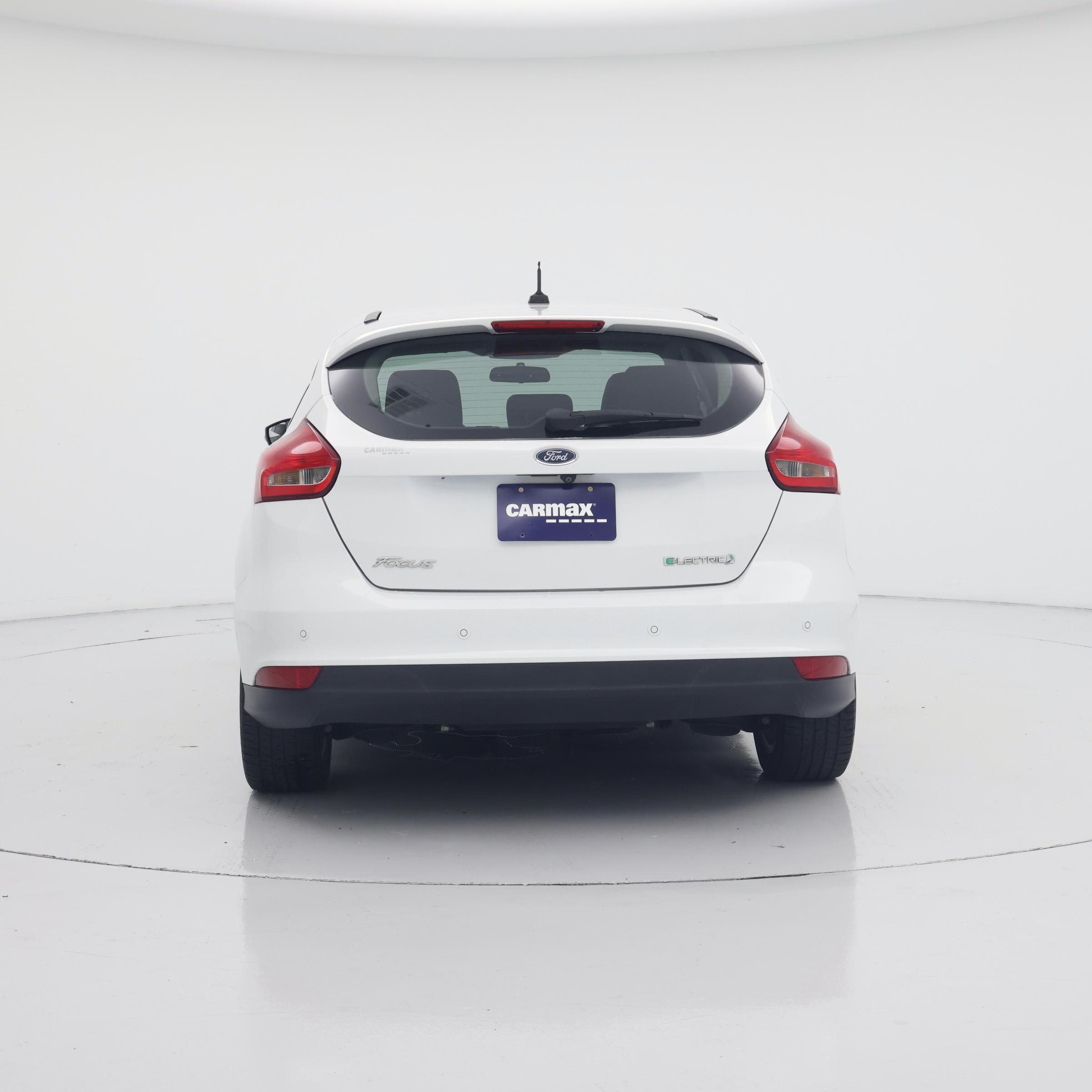 Thumbnail: 2017 Ford Focus - 6