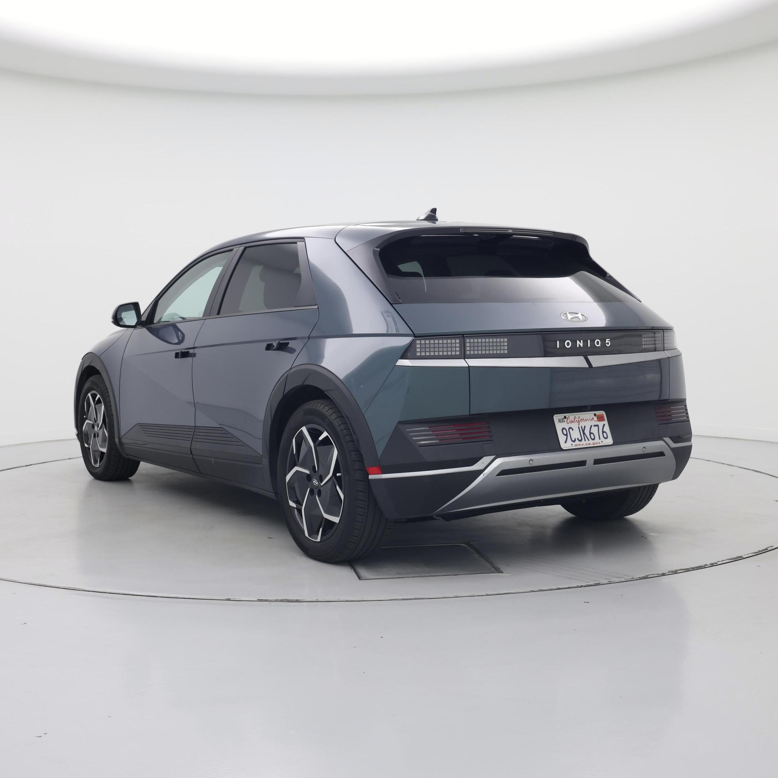 Thumbnail: 2022 Hyundai Ioniq 5 - 2