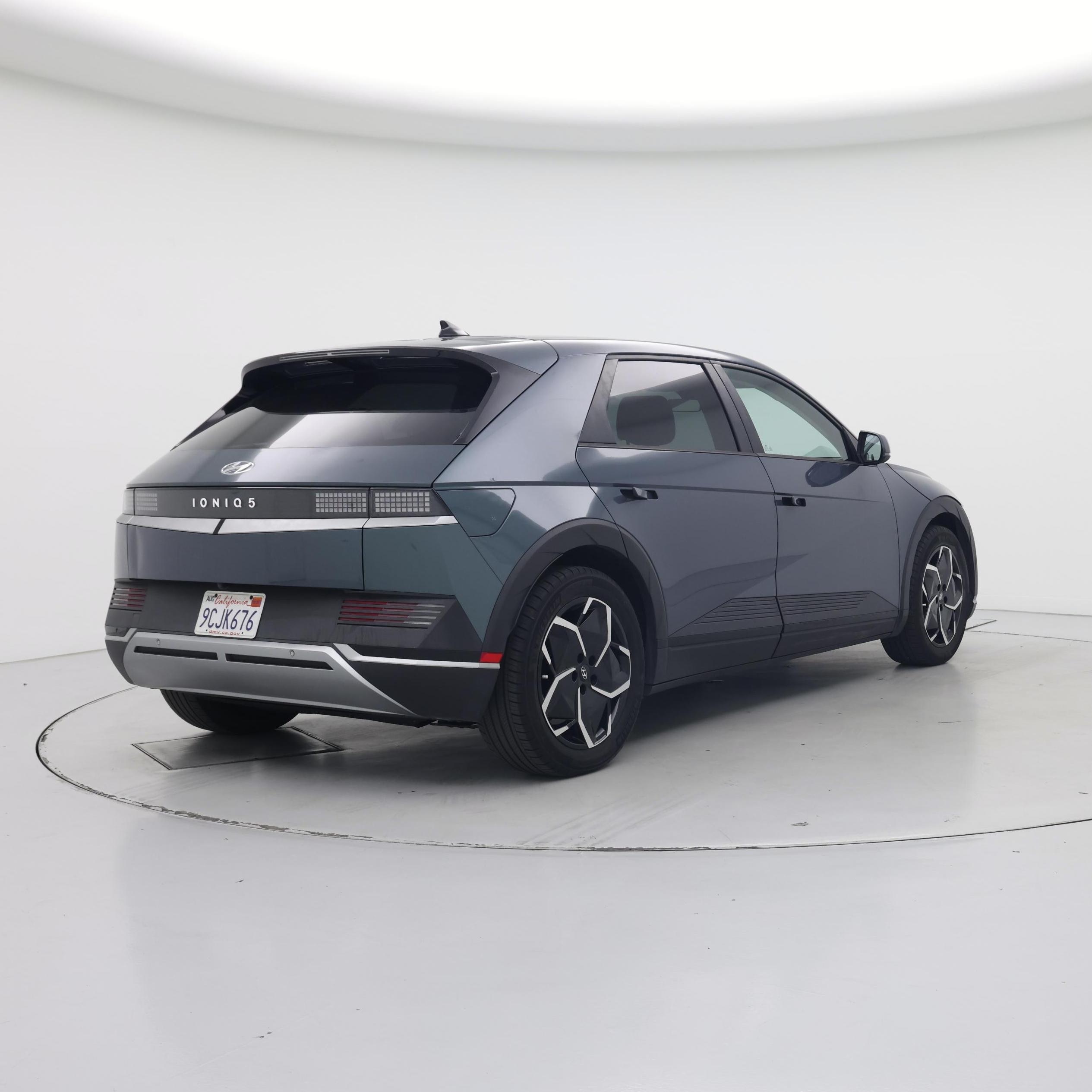 Thumbnail: 2022 Hyundai Ioniq 5 - 8