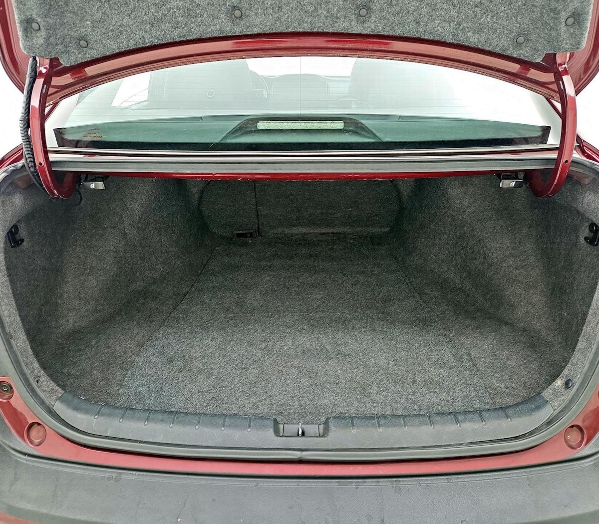 Trunk/Cargo (Seats Up)