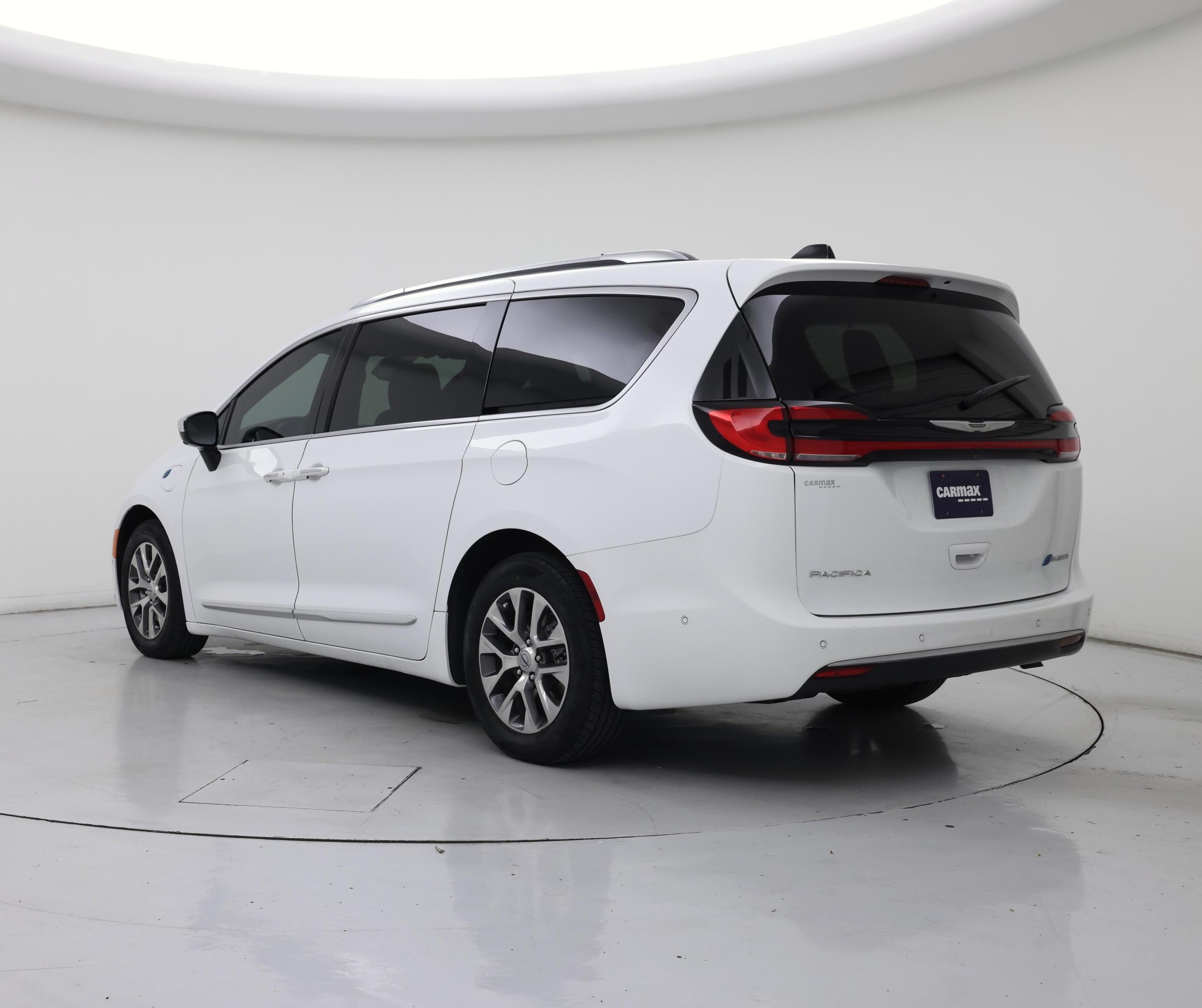 Thumbnail: 2023 Chrysler Pacifica - 2