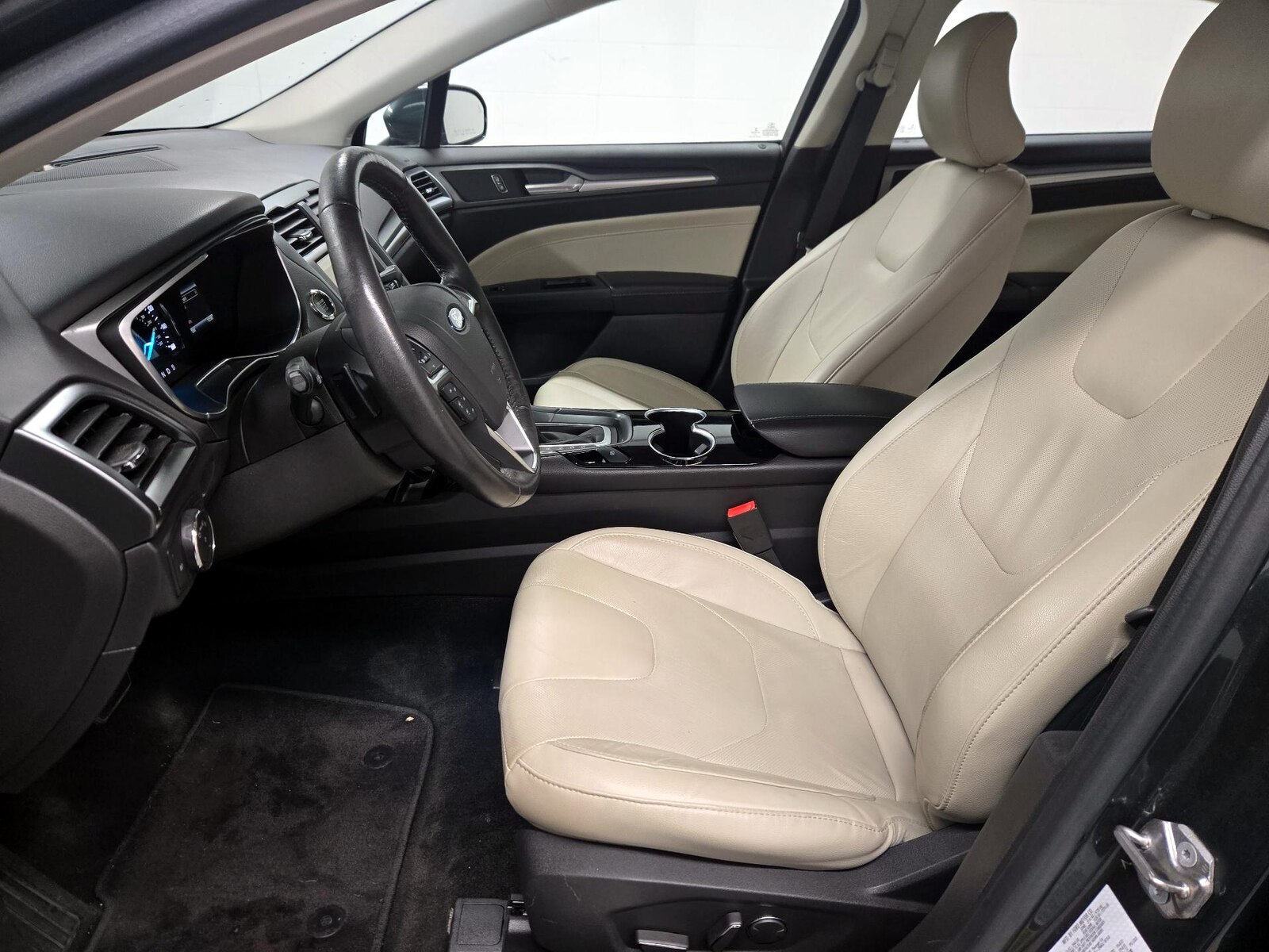 2015 Ford Fusion Titanium - Photo 12