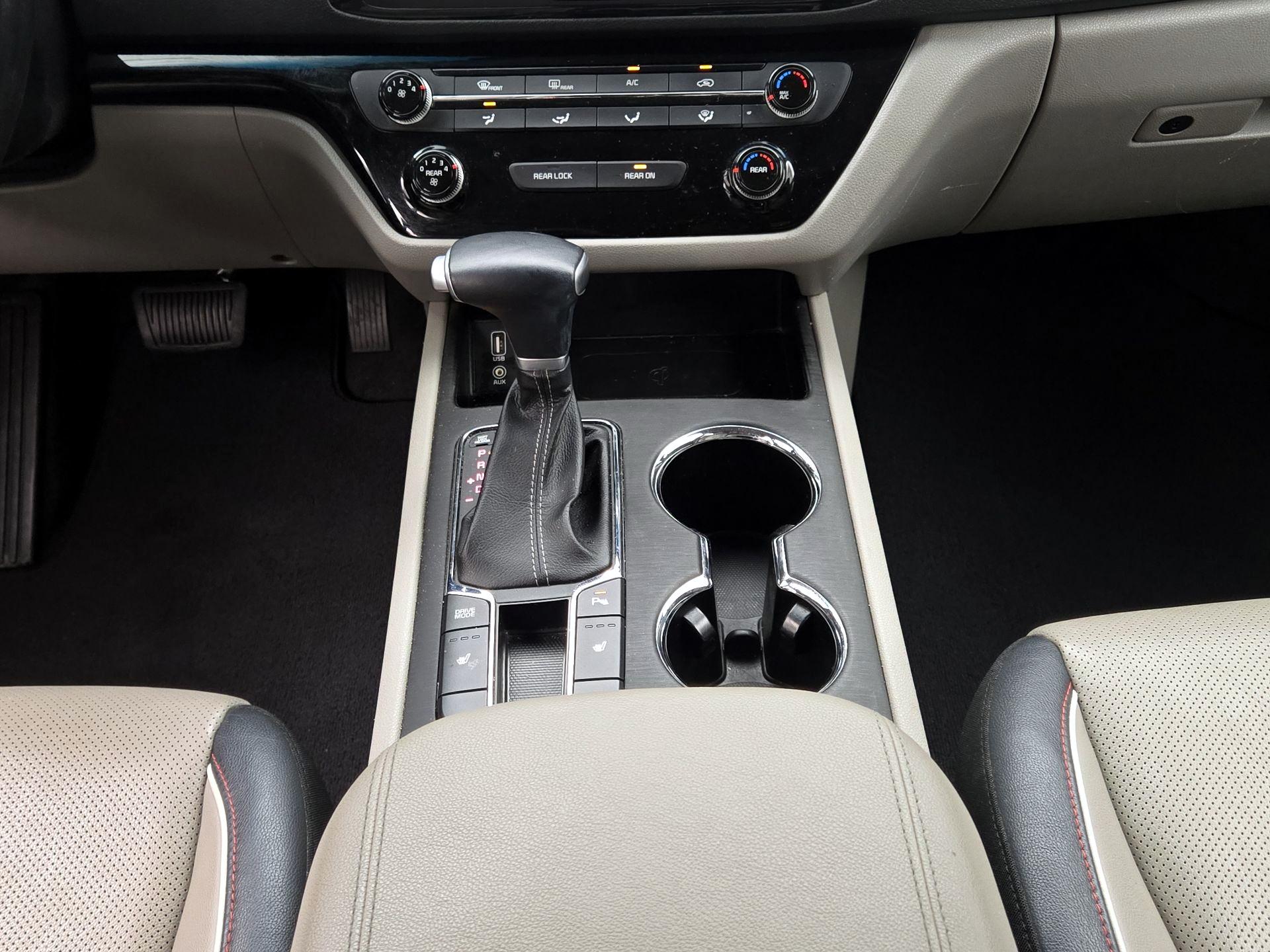 Thumbnail: 2020 Kia Sedona - 16