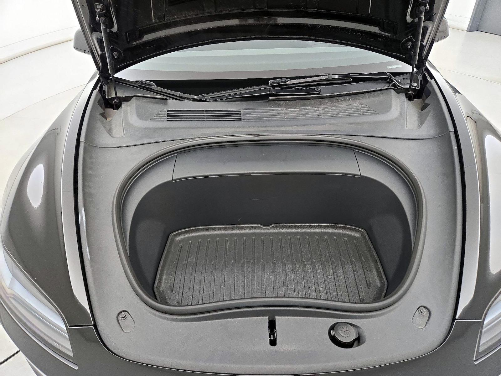 2024 Tesla Model 3 Long Range - Photo 23