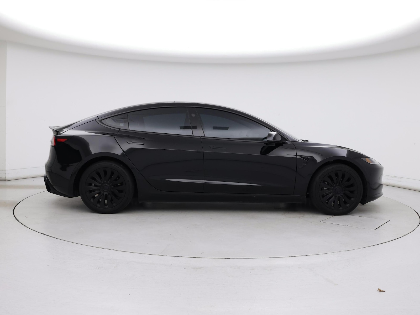 2024 Tesla Model 3 Long Range - Photo 8