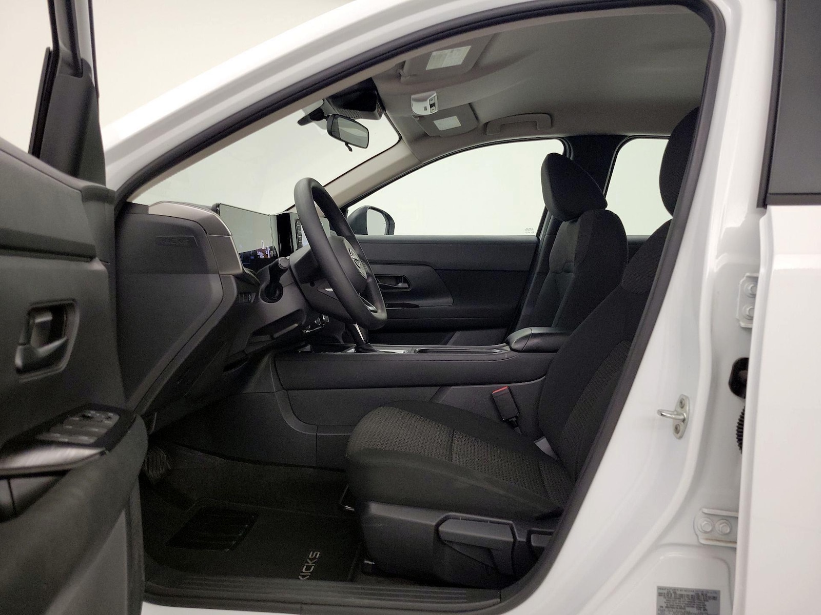 2025 Nissan Kicks S - Photo 12